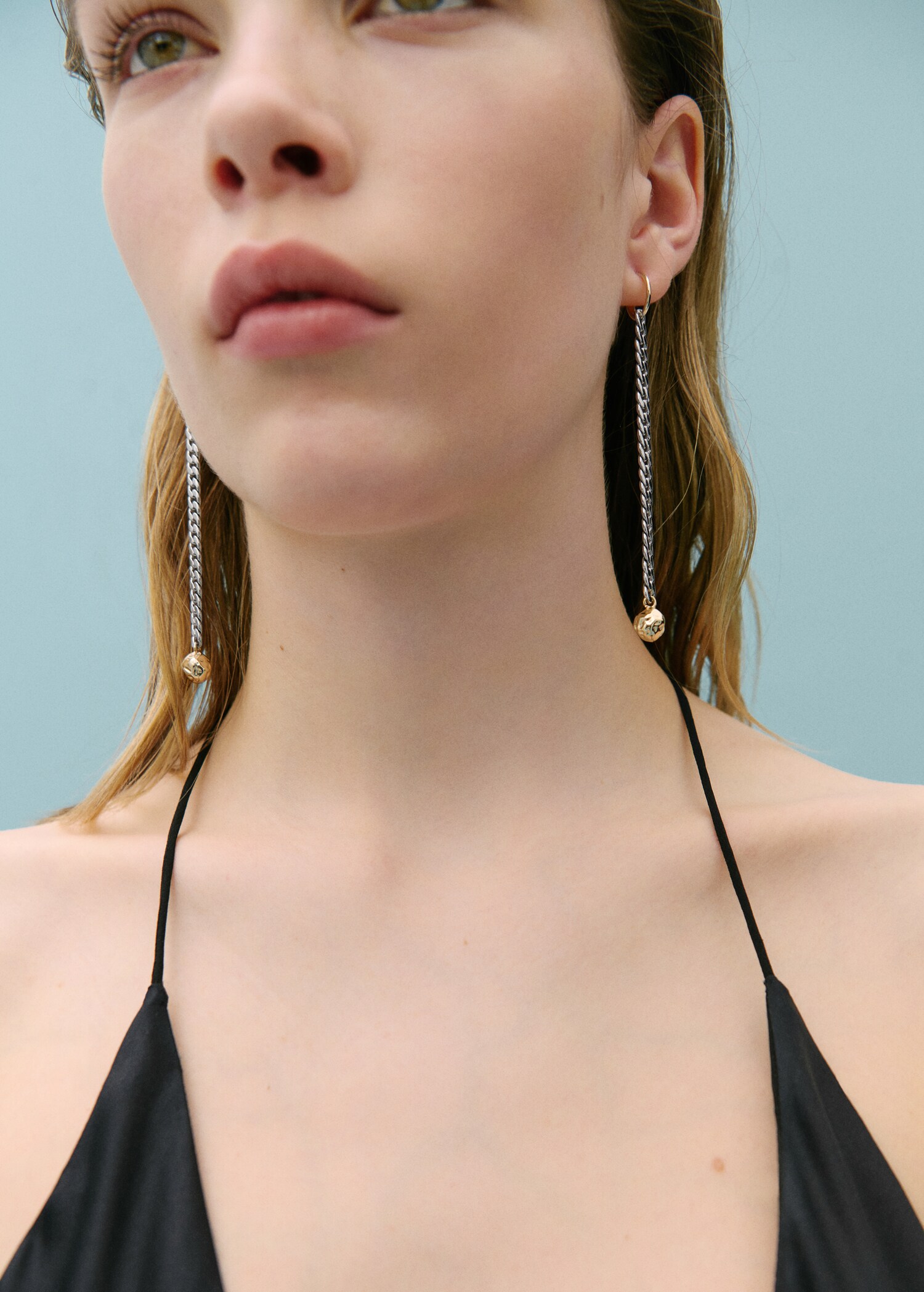 Boucles d'oreilles pendantes chaîne perles - Plan général