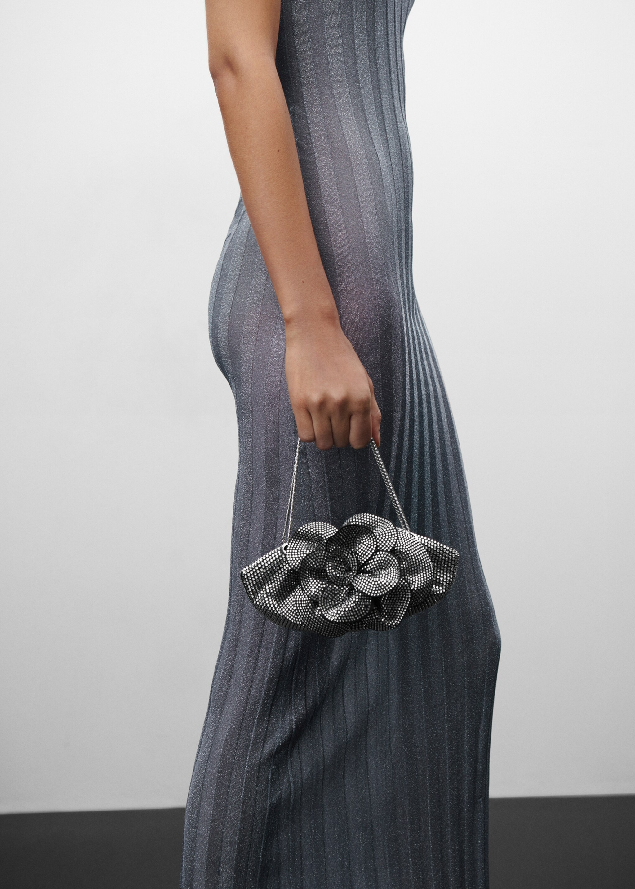 Τσάντα μεγάλο λουλούδι στρας - Γενικό πλάνο, Μαύρο. Ref: 67080417-00.