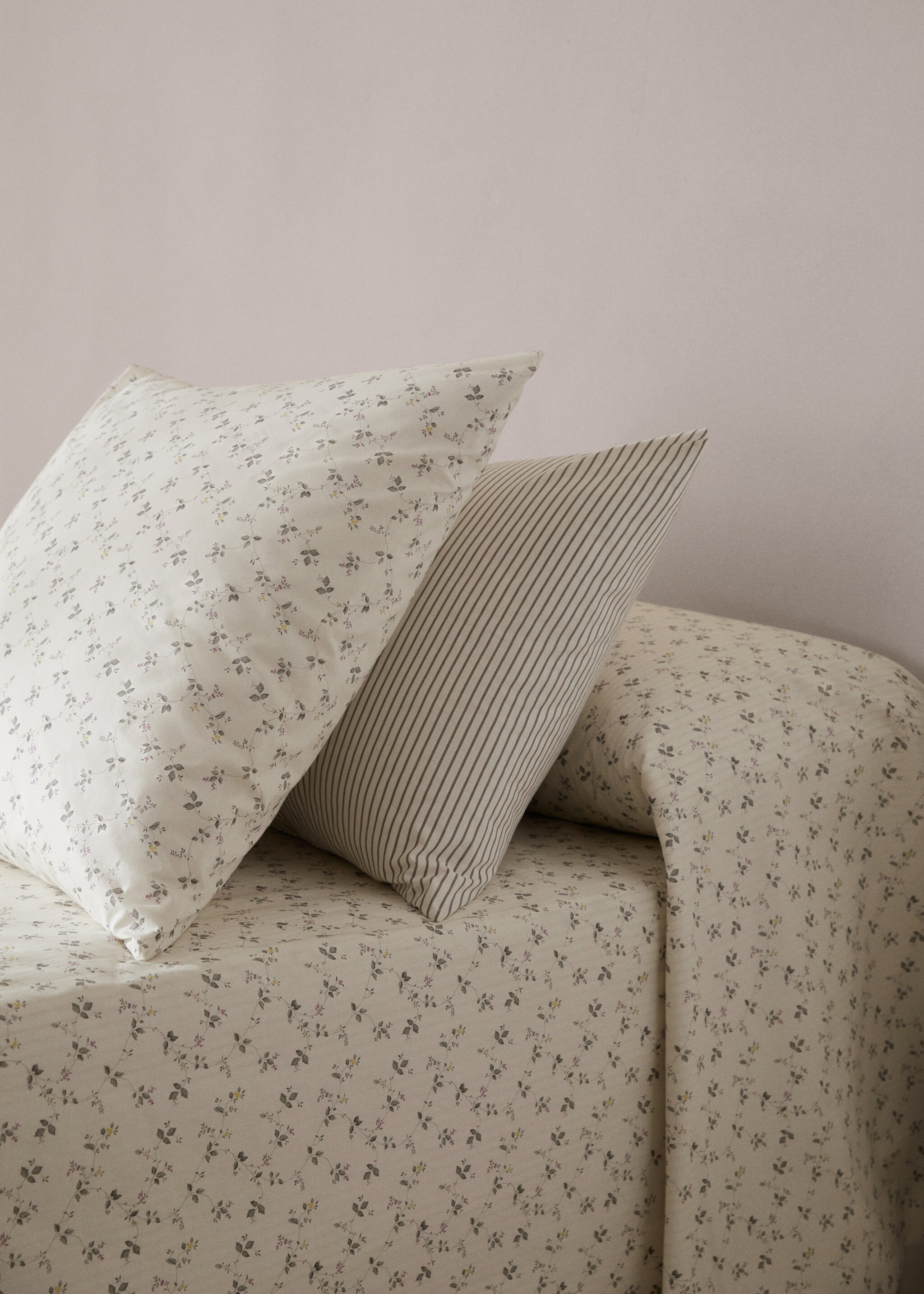 Floral-print cushion cover 60x60cm - General plane