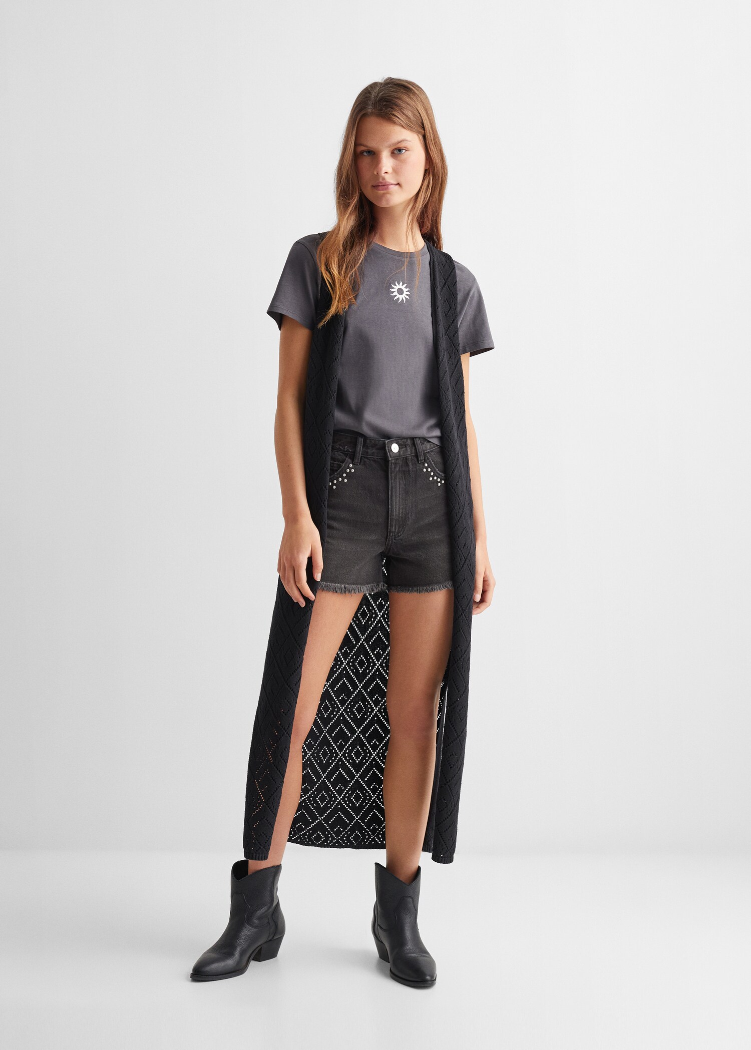 Embroidered cotton gilet - General plane