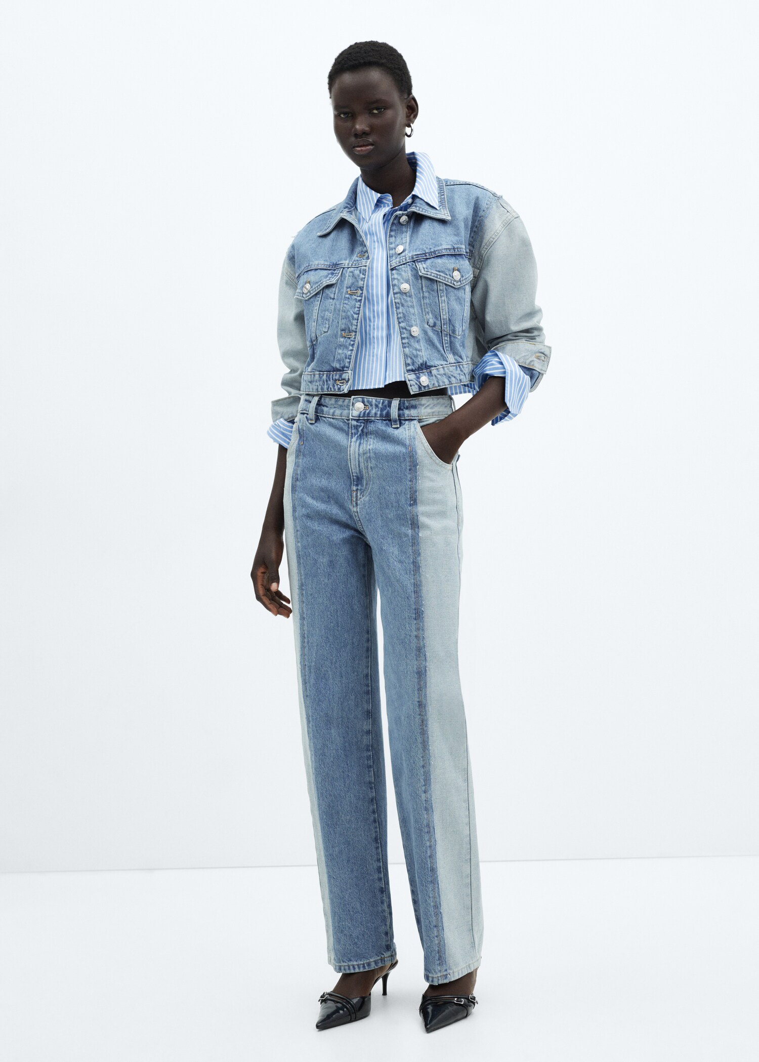 Jeans rectos bicolor - Plano general