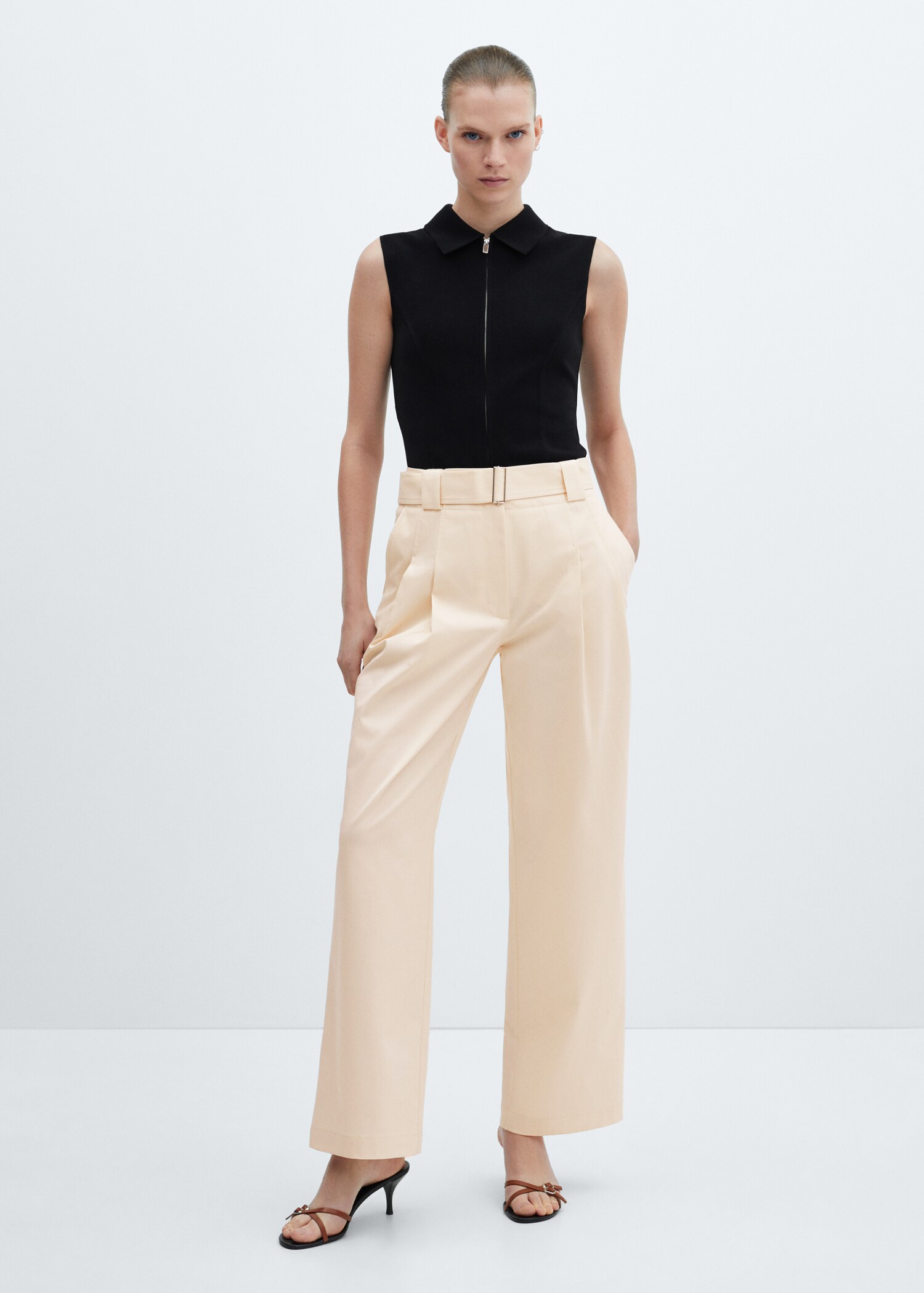 Trousers with belt loops - General plane
