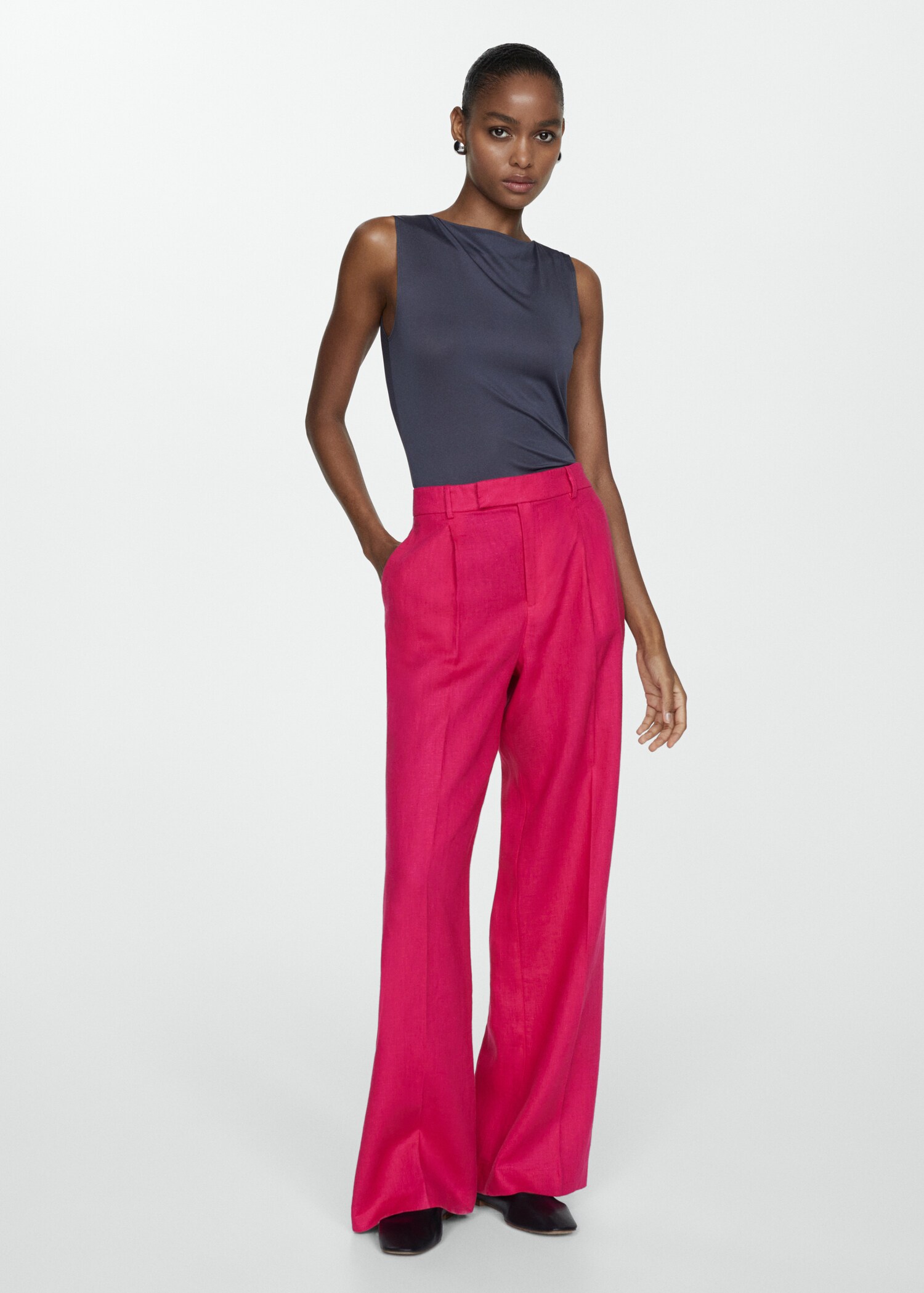 100% linen trousers with pleats - General plane