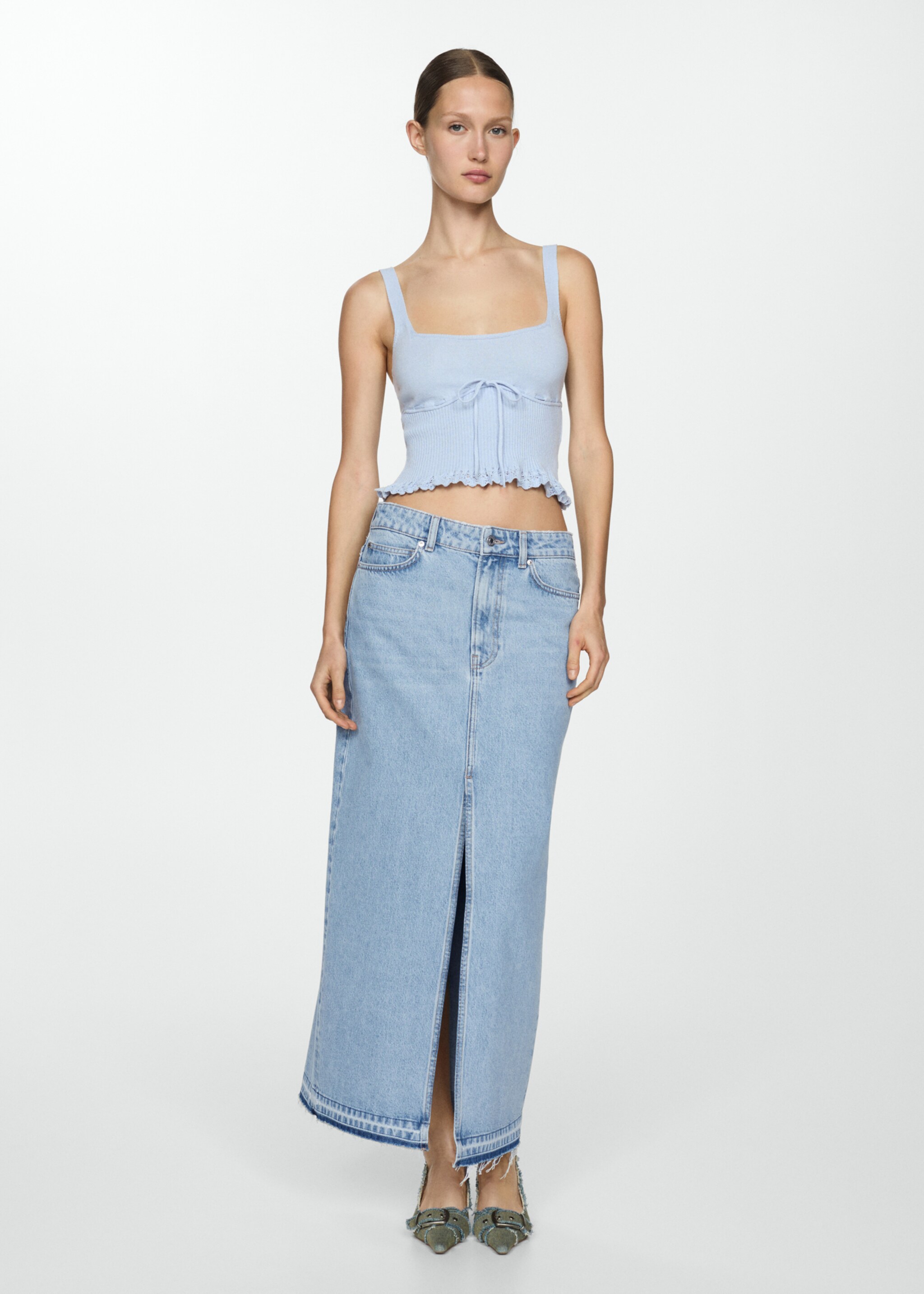 Jeansrock mit entfranstem Saum - Allgemeine Ansicht