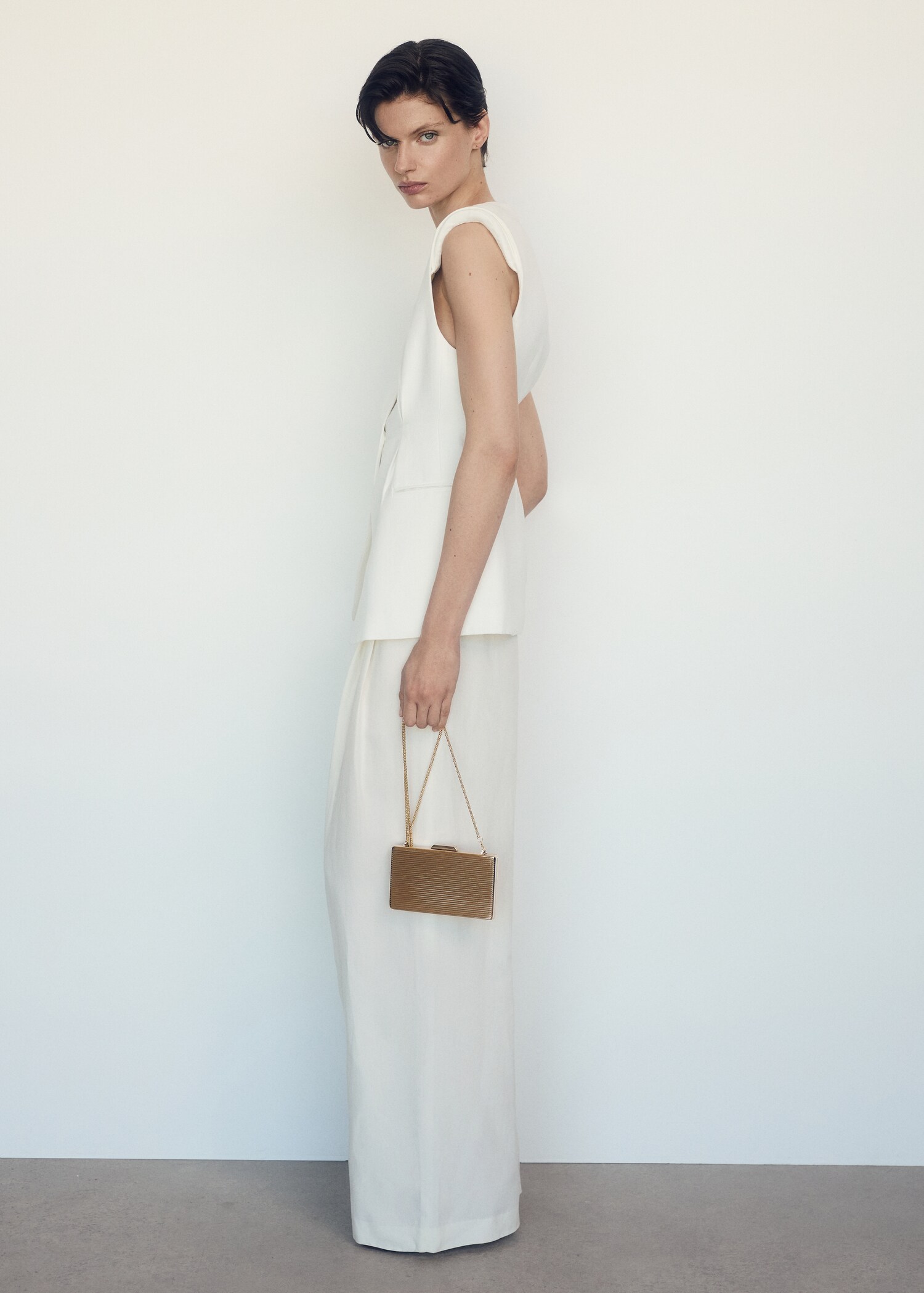 Metallic clutch bag - General plane