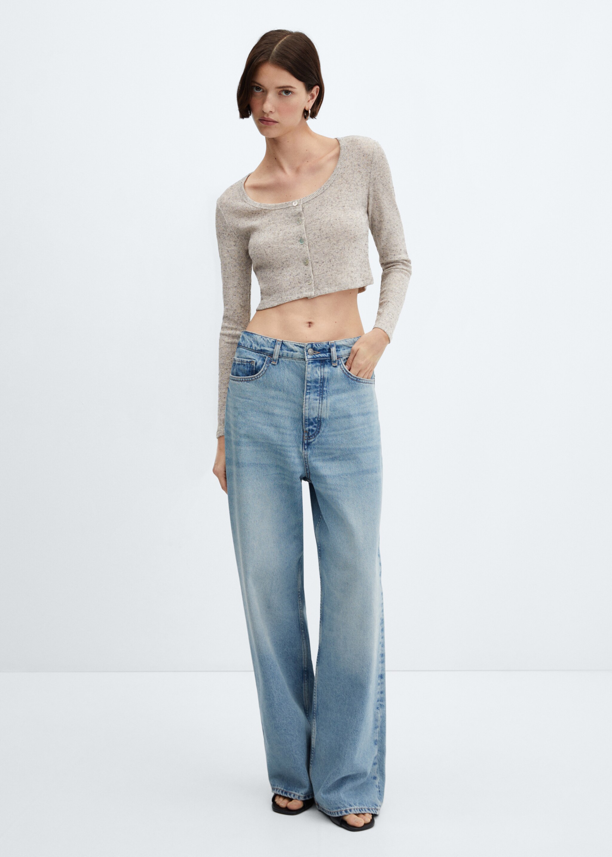 Strickjacke in Cropped-Länge - Allgemeine Ansicht