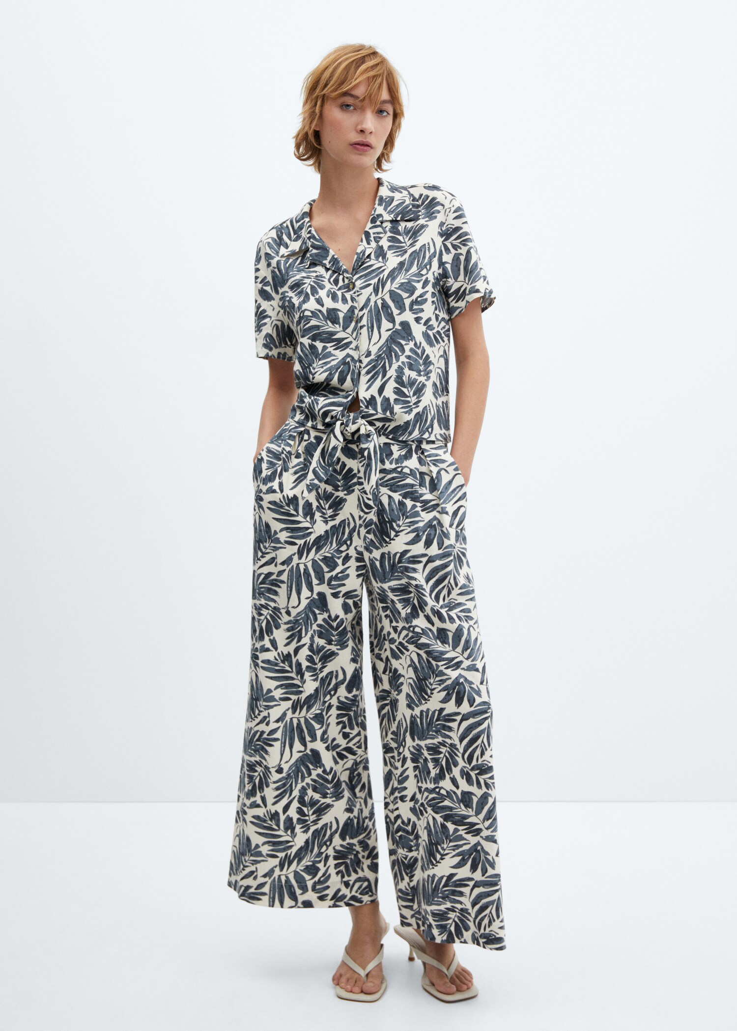 Pantaloni de in cu imprimeu tropical - Plan general