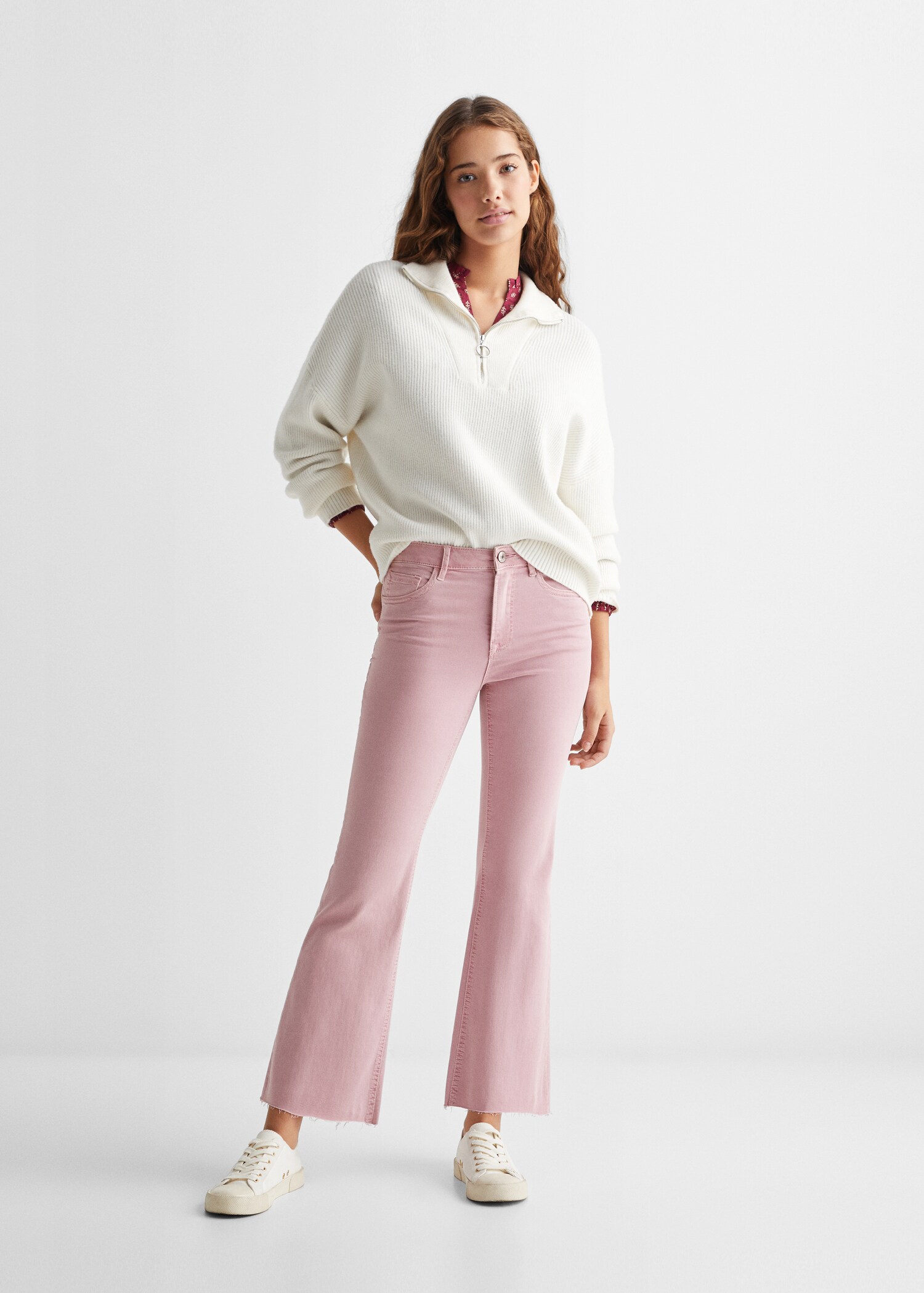 Flared finished jeans - General plane