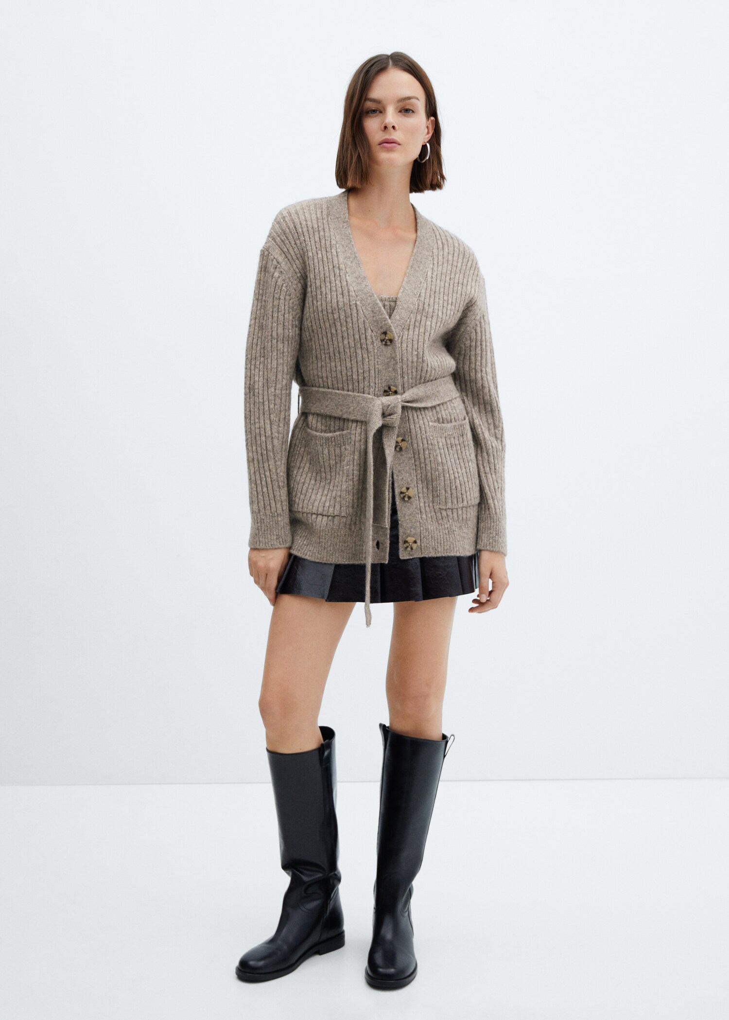 Buttoned ribbed cardigan - General plane