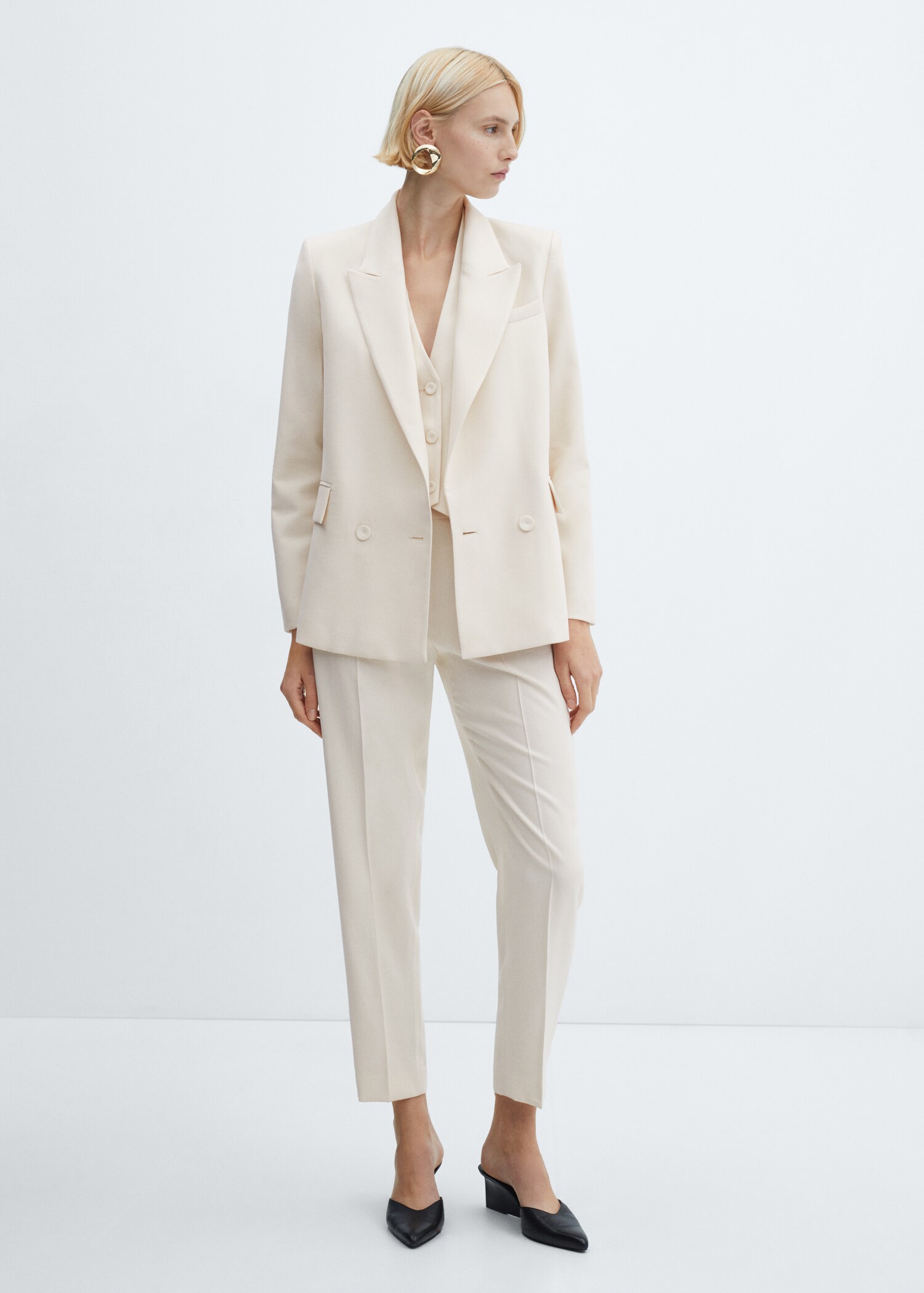 Double-breasted suit blazer - General plane