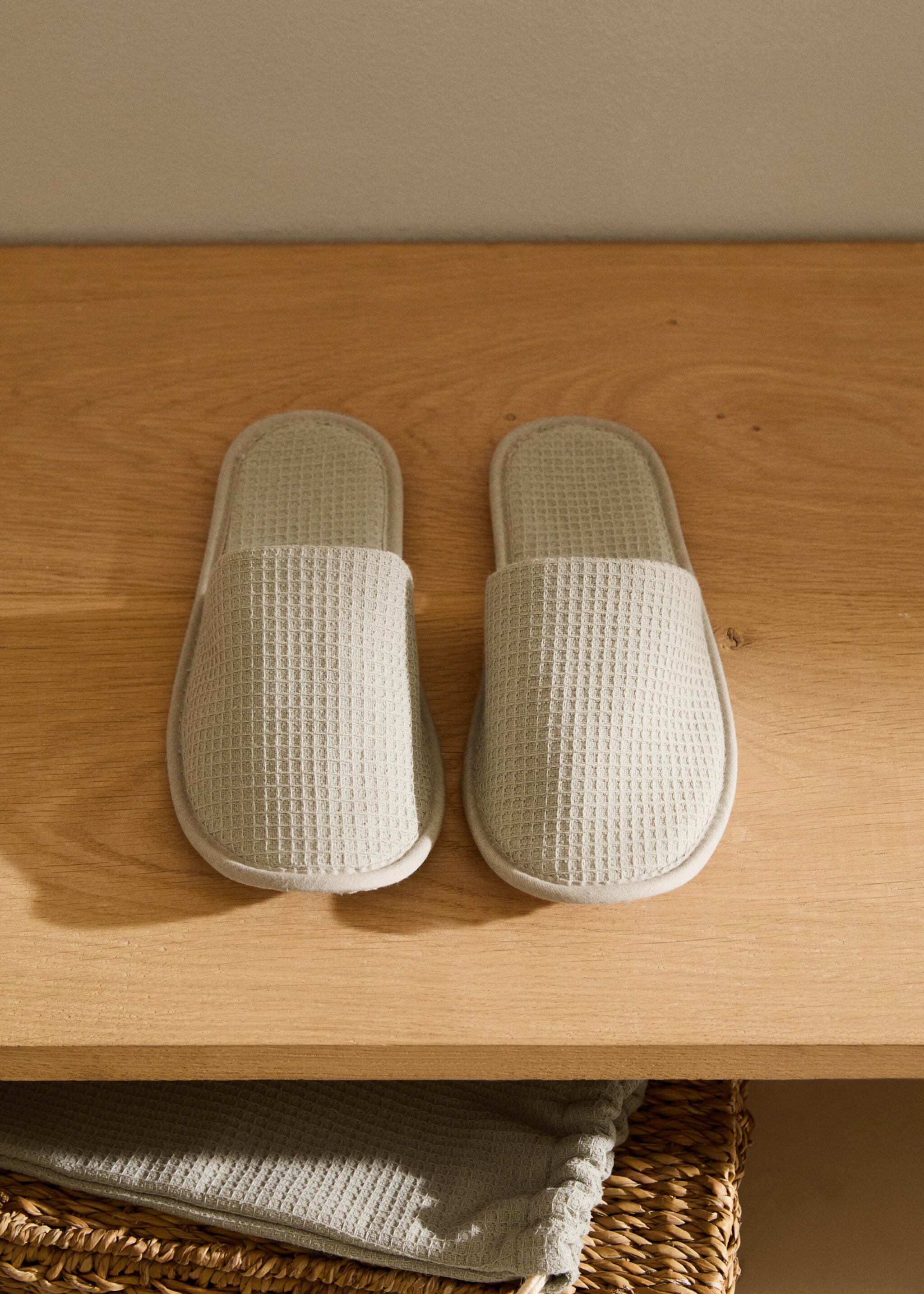 Waffle cotton slippers - General plane, Green. Ref: 67096052-00.