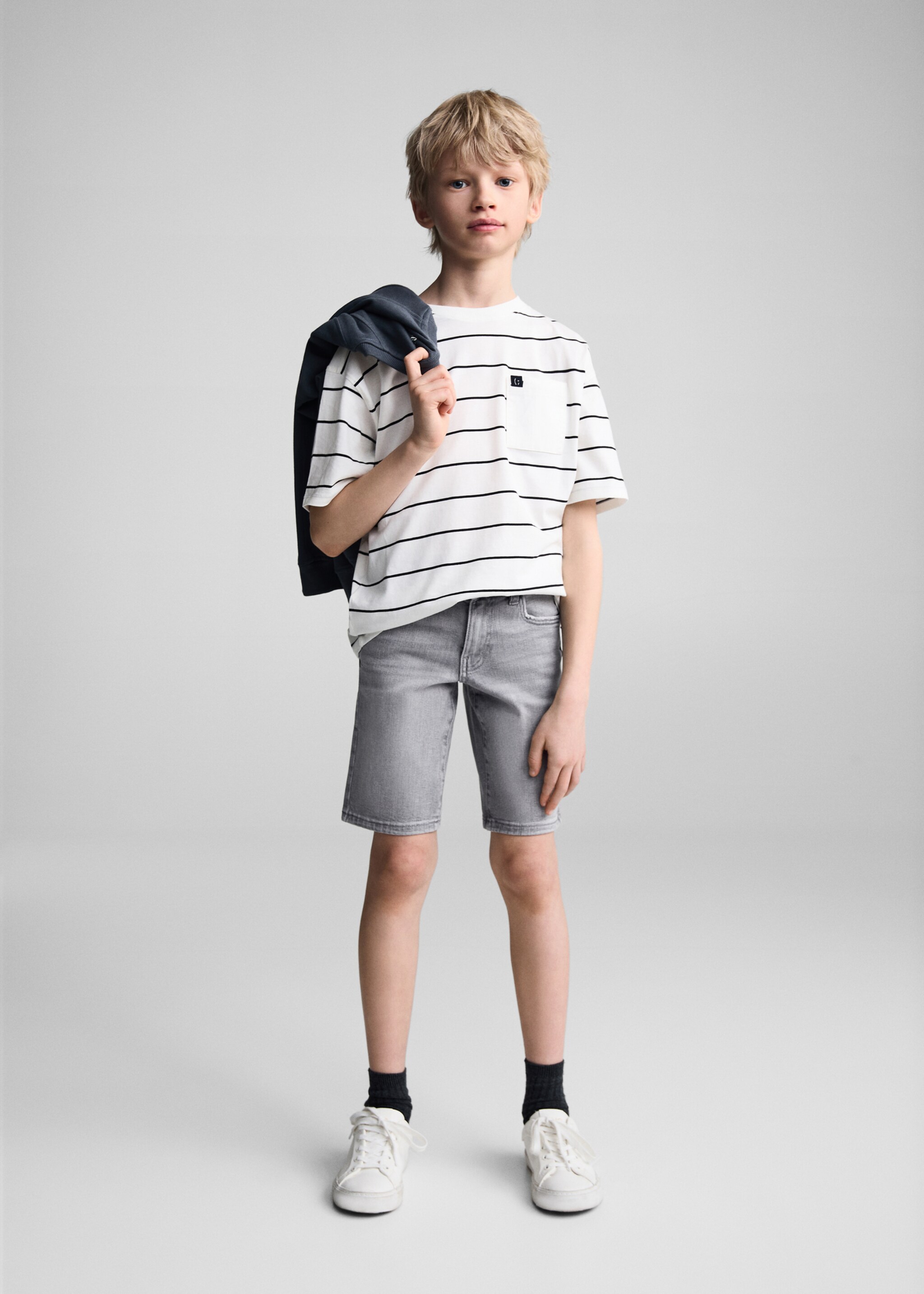 Slim-fit denim bermuda shorts - General plane