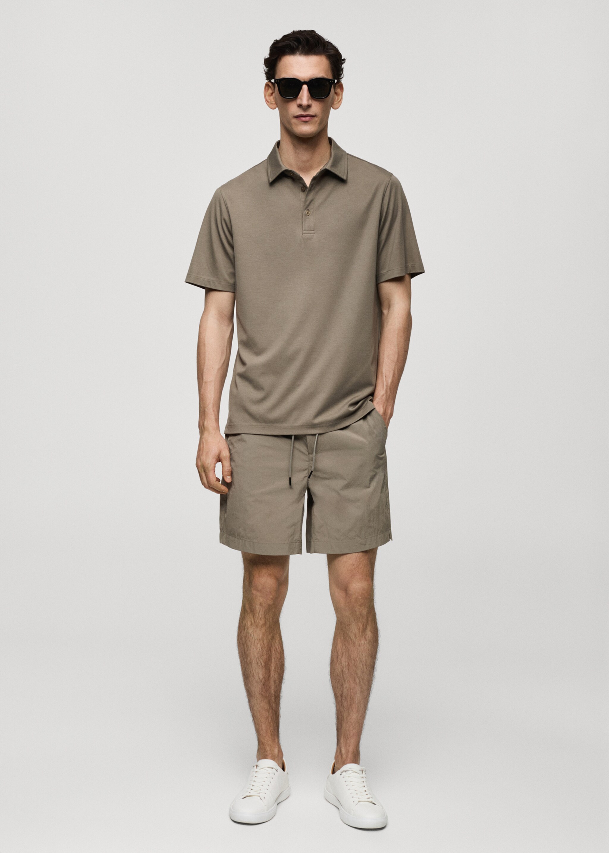 Quick dry slim-fit poloshirt - Overzichtstekening