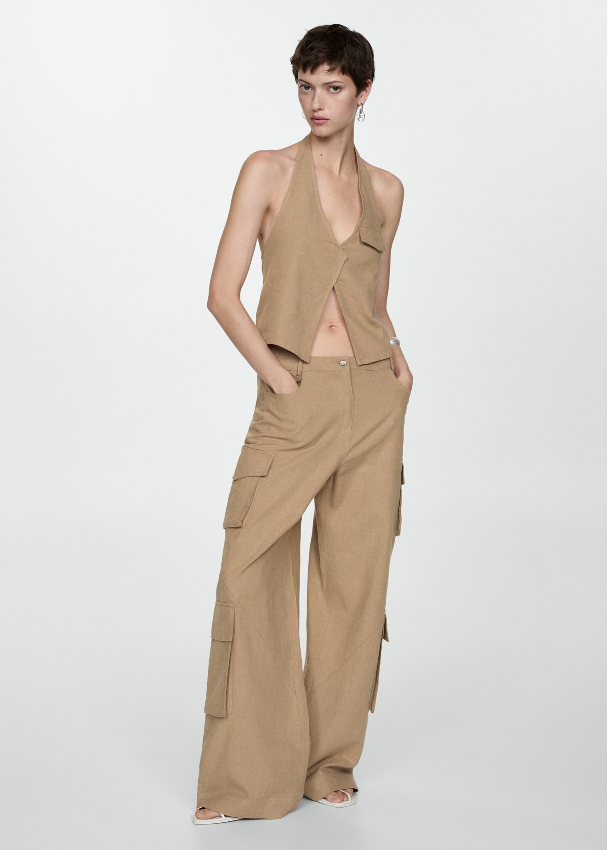 Pocket halter-neck top - General plane