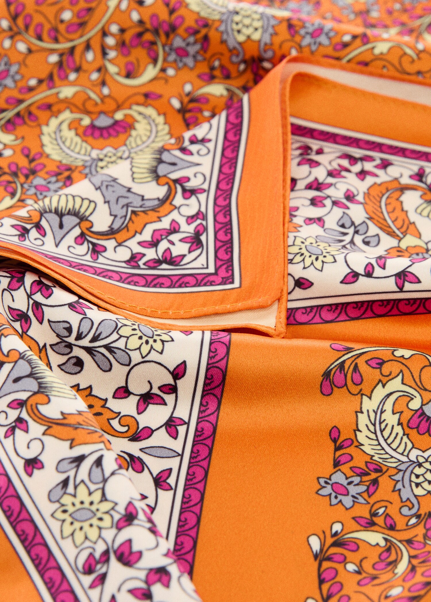 Floral-print scarf - Details of the article 1