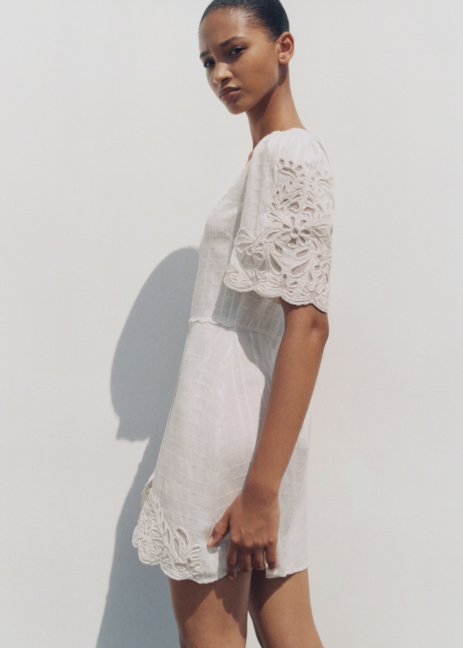 Embroidered short dress - Details of the article 6