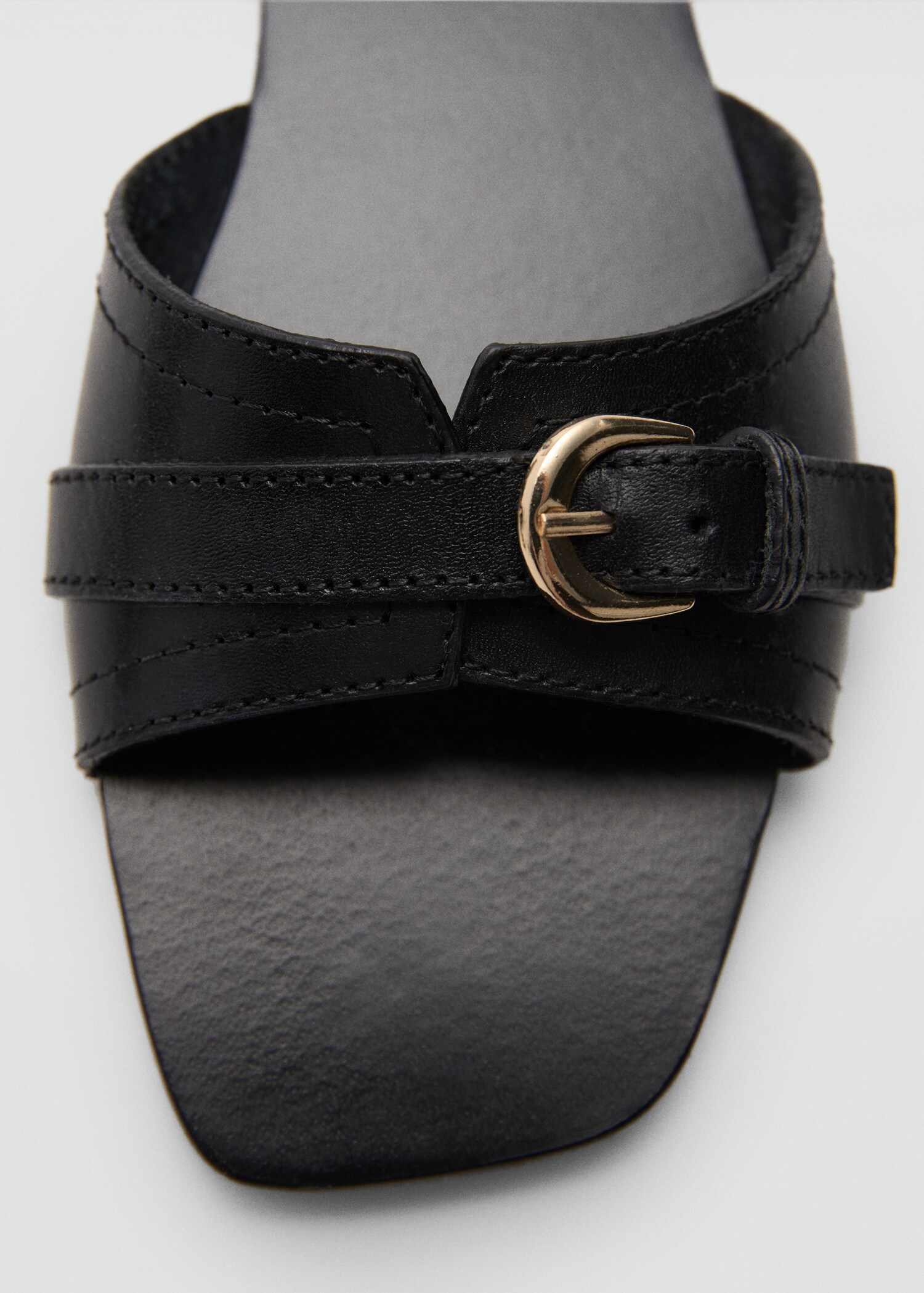 Buckle leather sandals - Details of the article 2