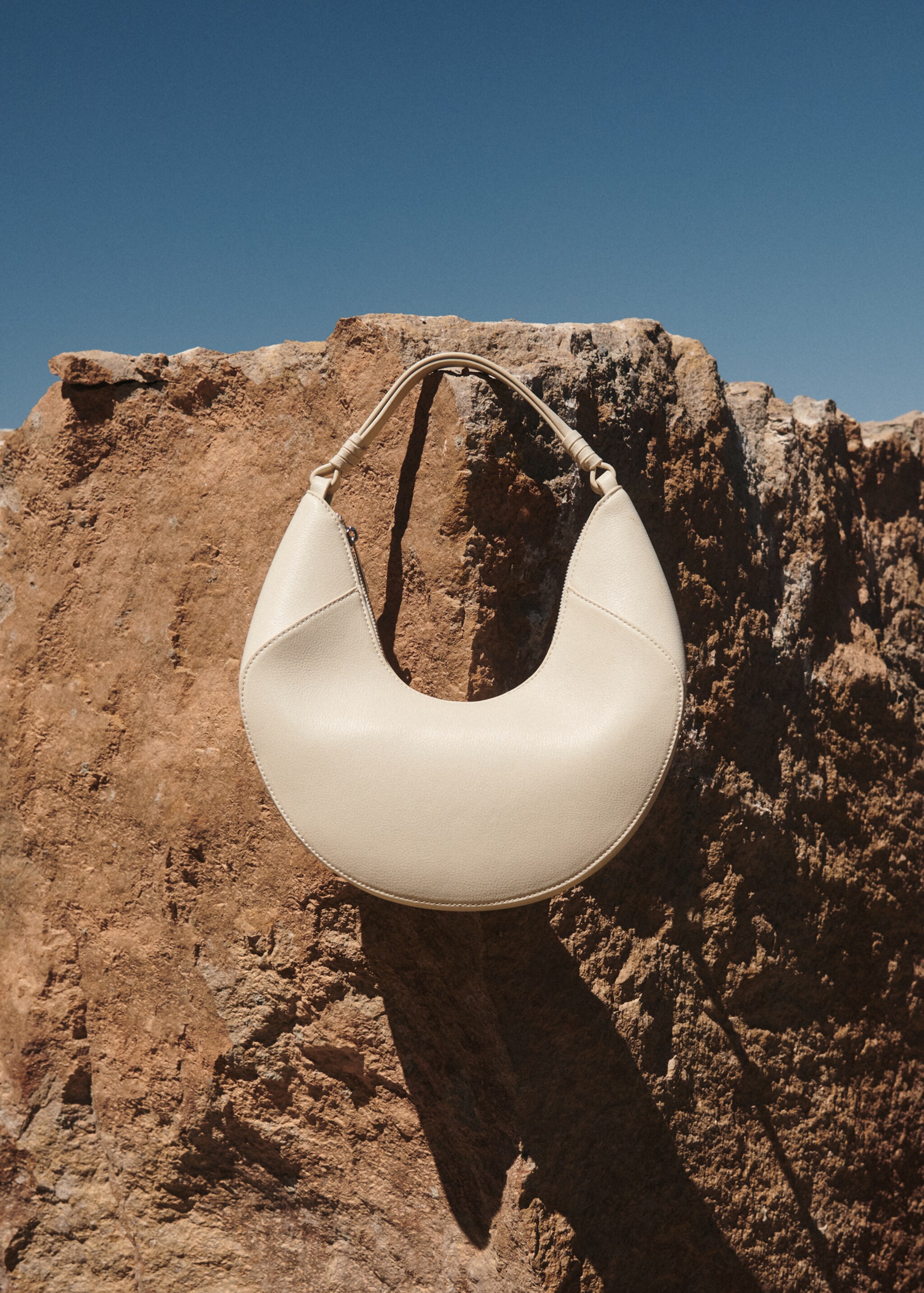 Leather-effect shoulder bag - Details of the article 9, Off White. Ref: 77000374-00.