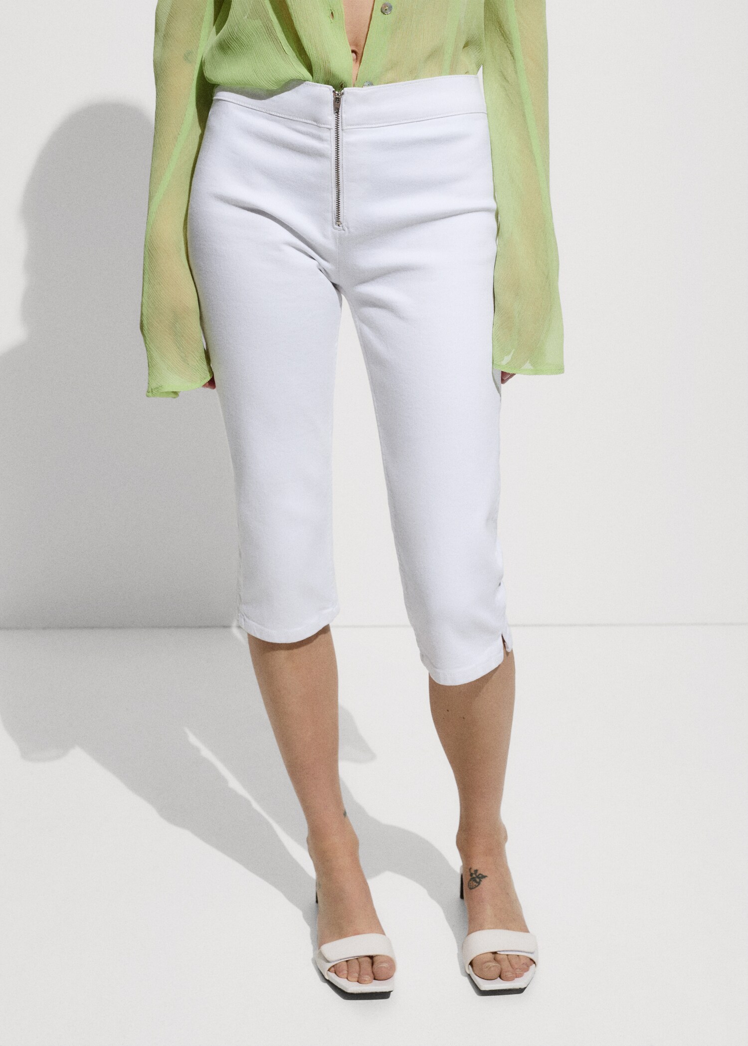 Slim-fit capri jeans with zip - Medium plane