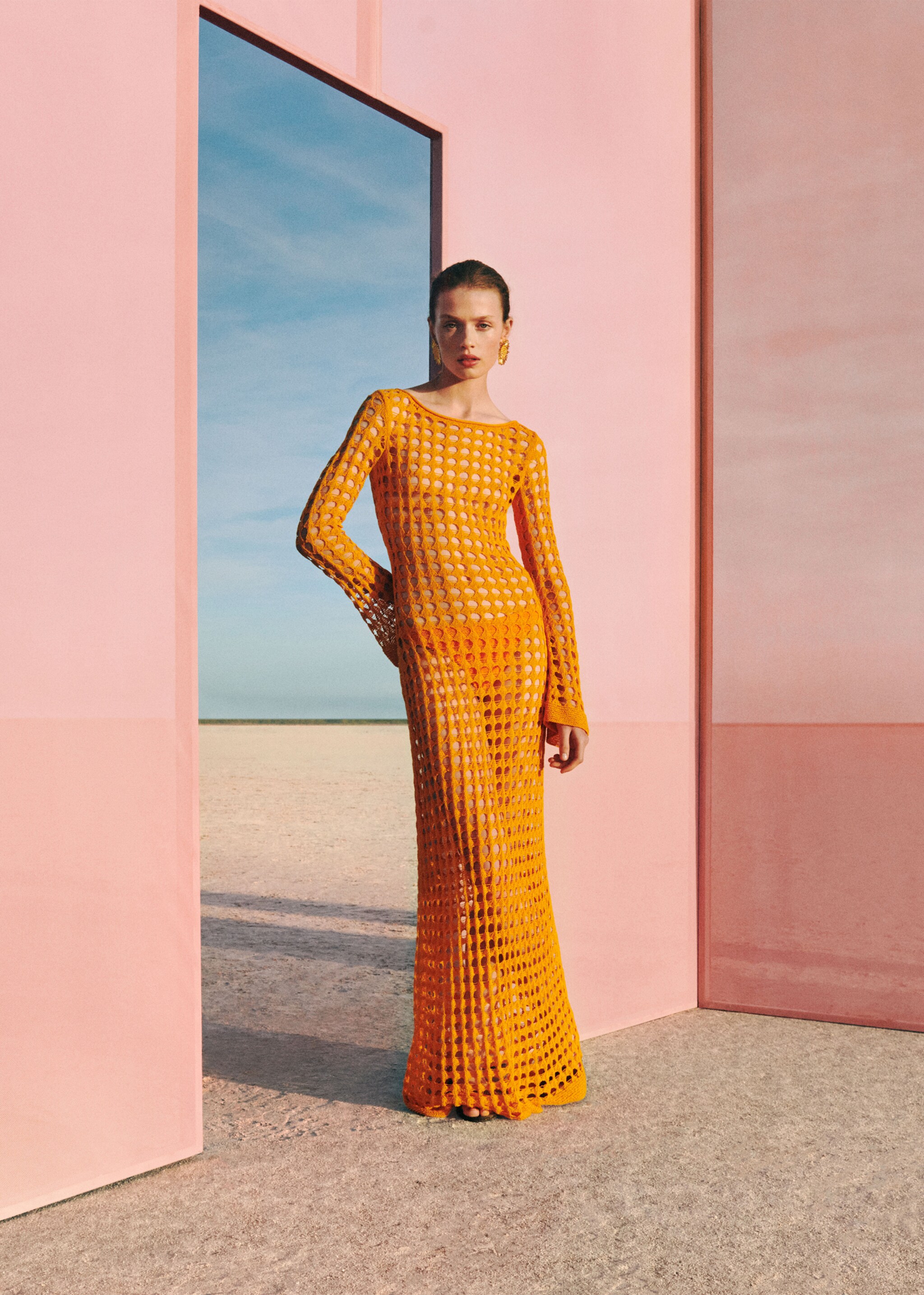 Long openwork knitted dress - Details of the article 7