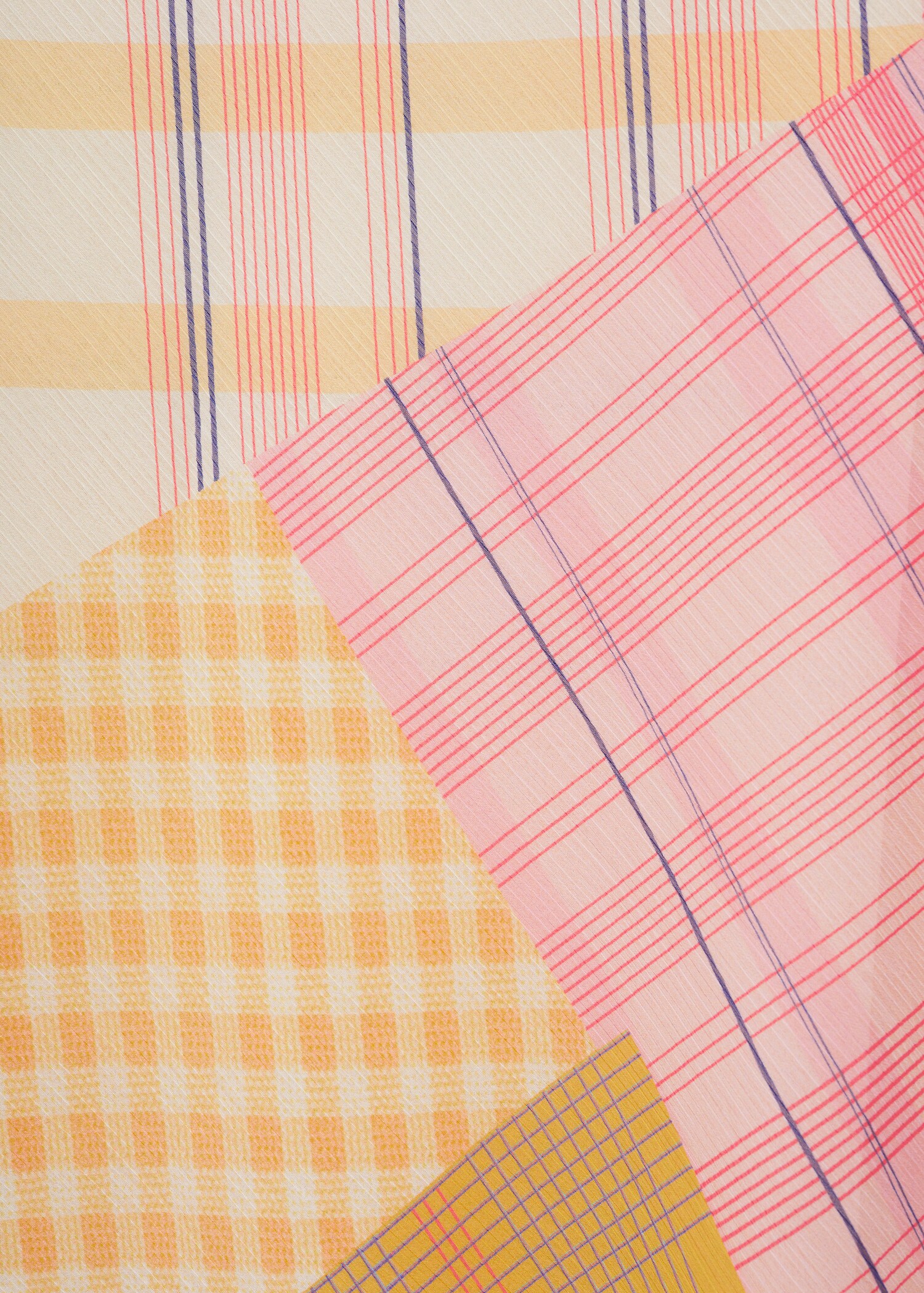 Printed halter-neck dress - Details of the article 0
