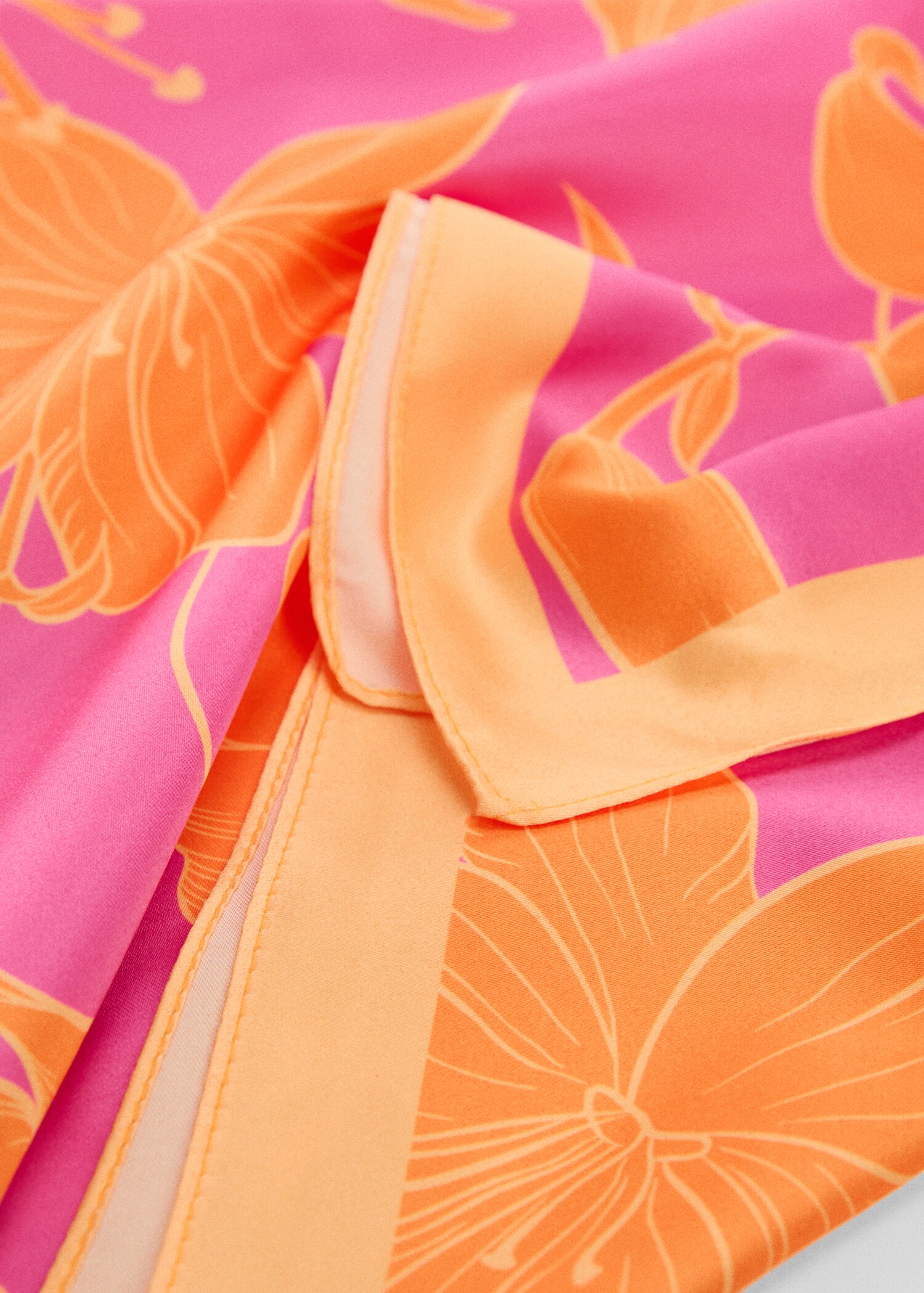 Tuch mit Blumenprint - Detail des Artikels 1