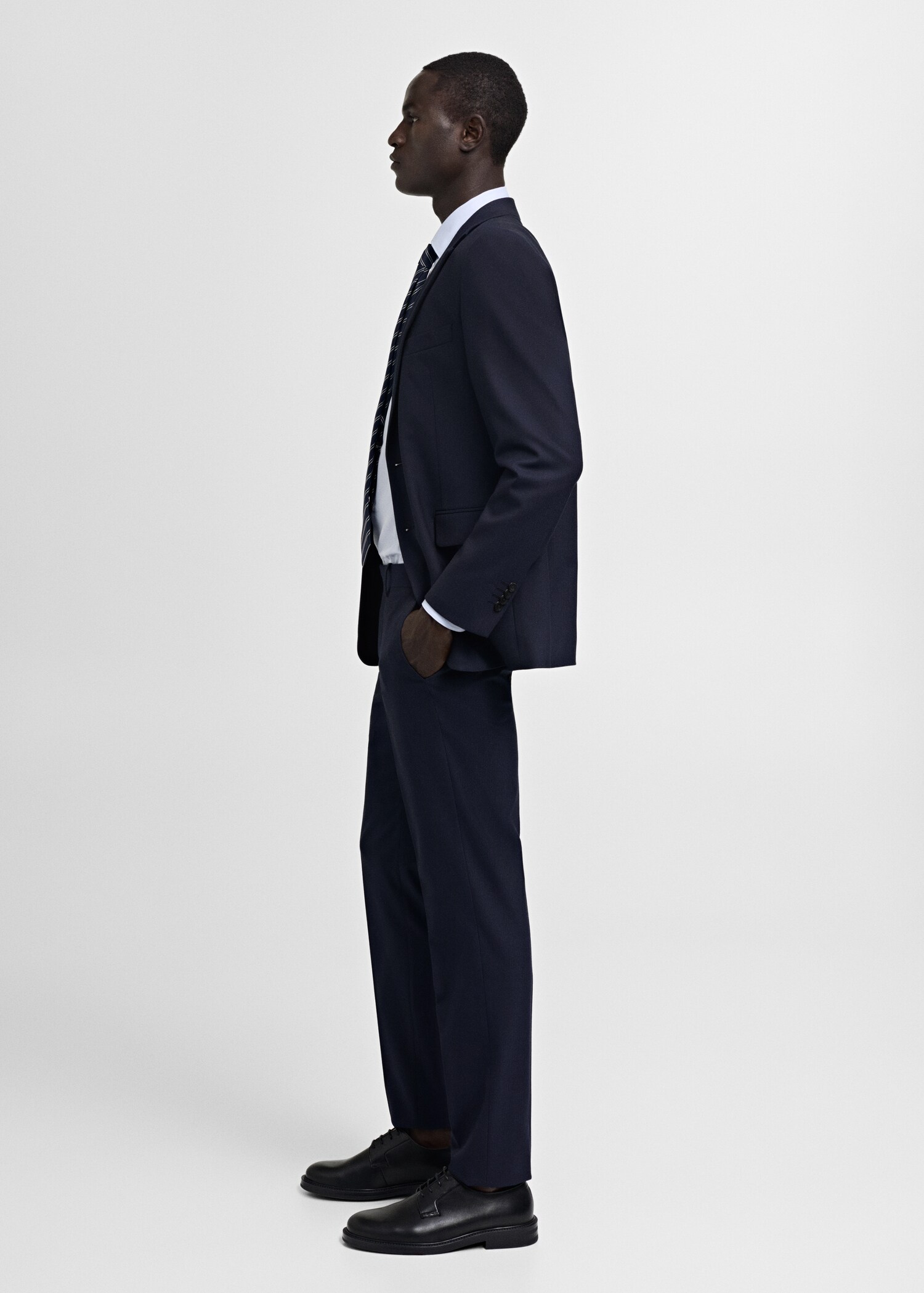 Stretch-fabric slim-fit suit trousers - Details of the article 1
