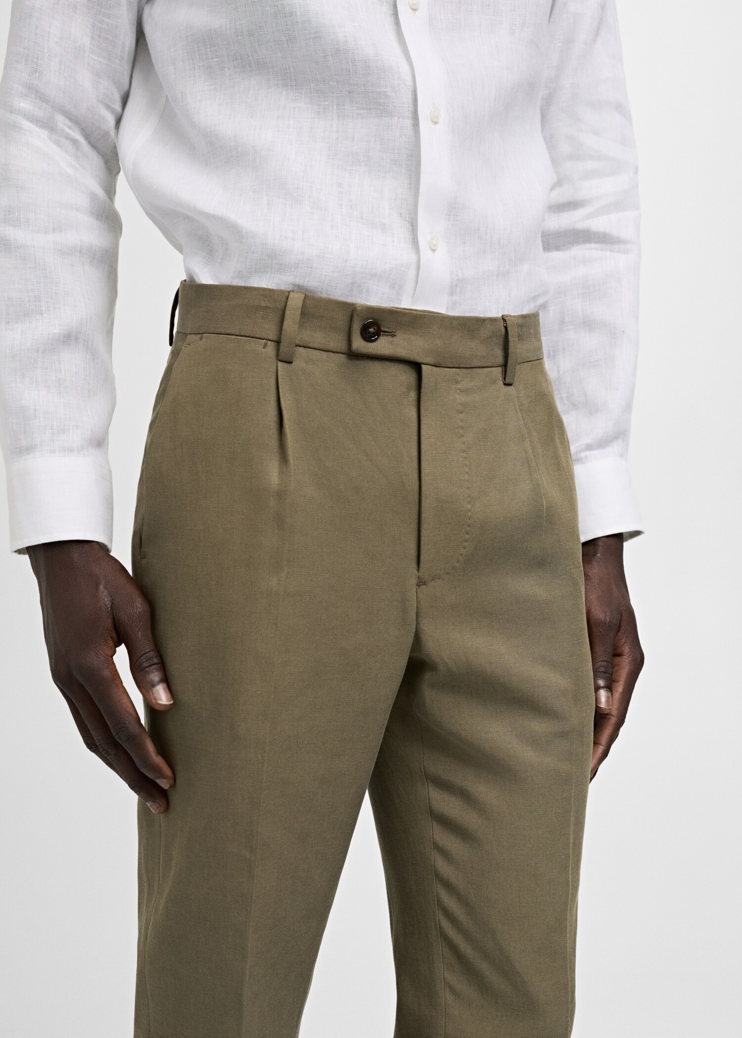 Tencel™ Slim-Fit-Anzughose mit Abnähern - Detail des Artikels 6