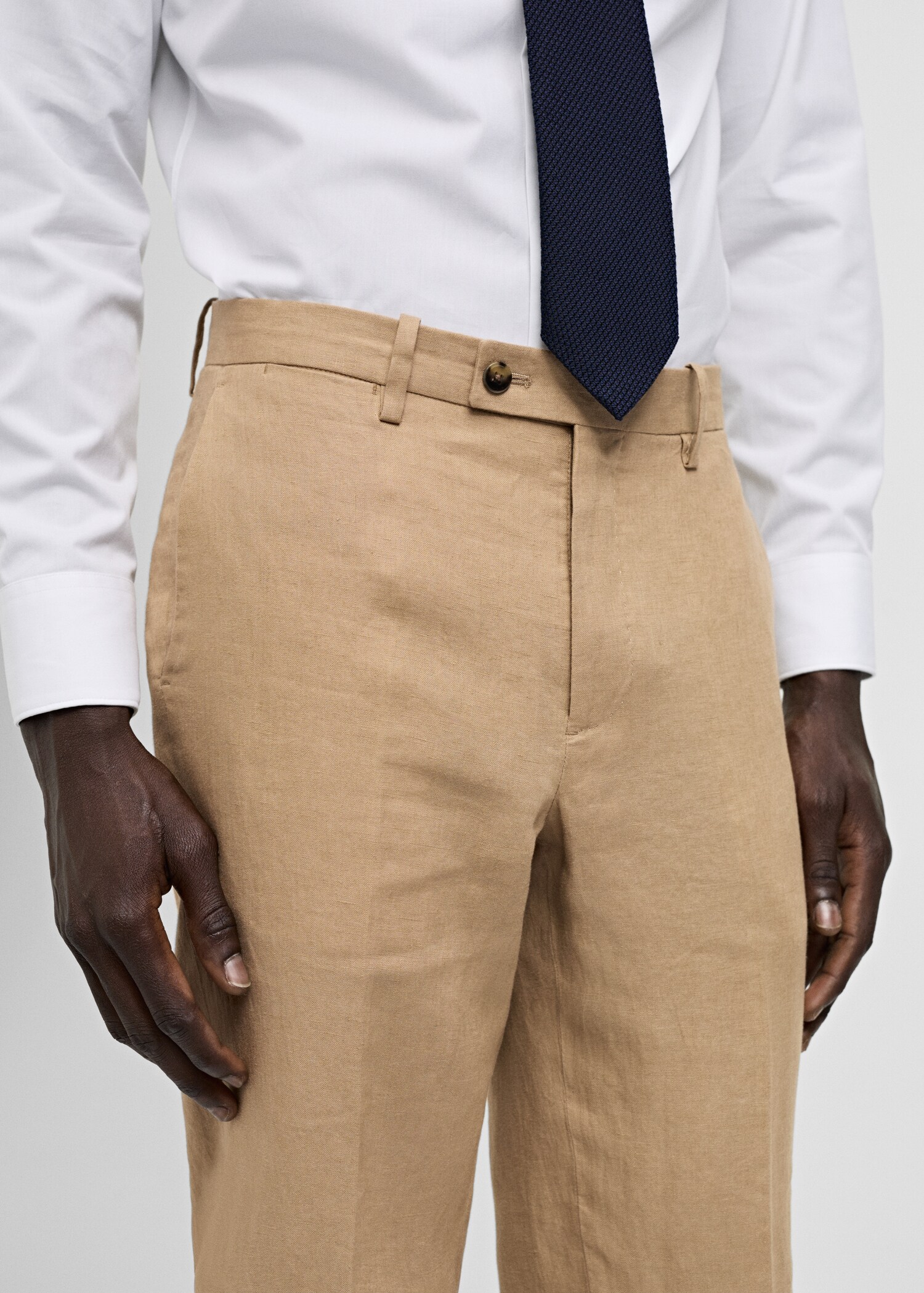 100% linen slim-fit suit trousers - Details of the article 6
