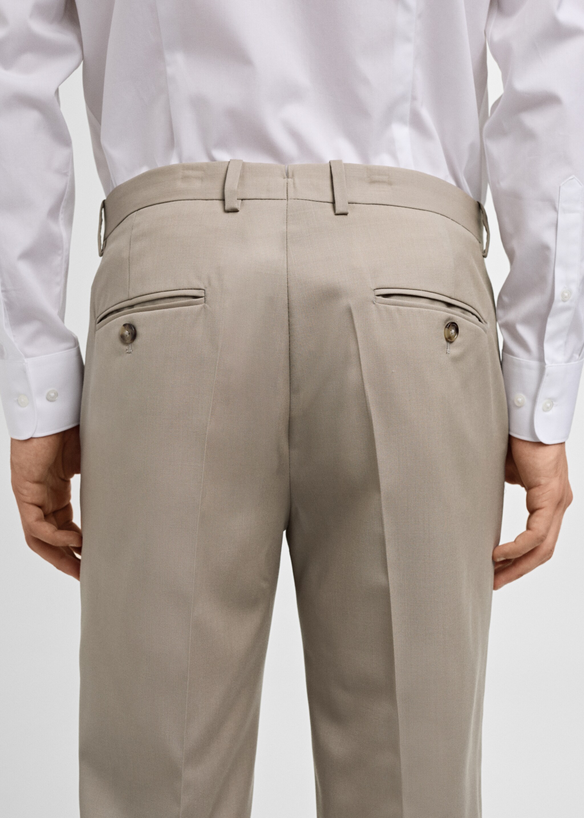 100% virgin wool slim-fit suit trousers - Details of the article 6, Beige. Ref: 77000593-00.