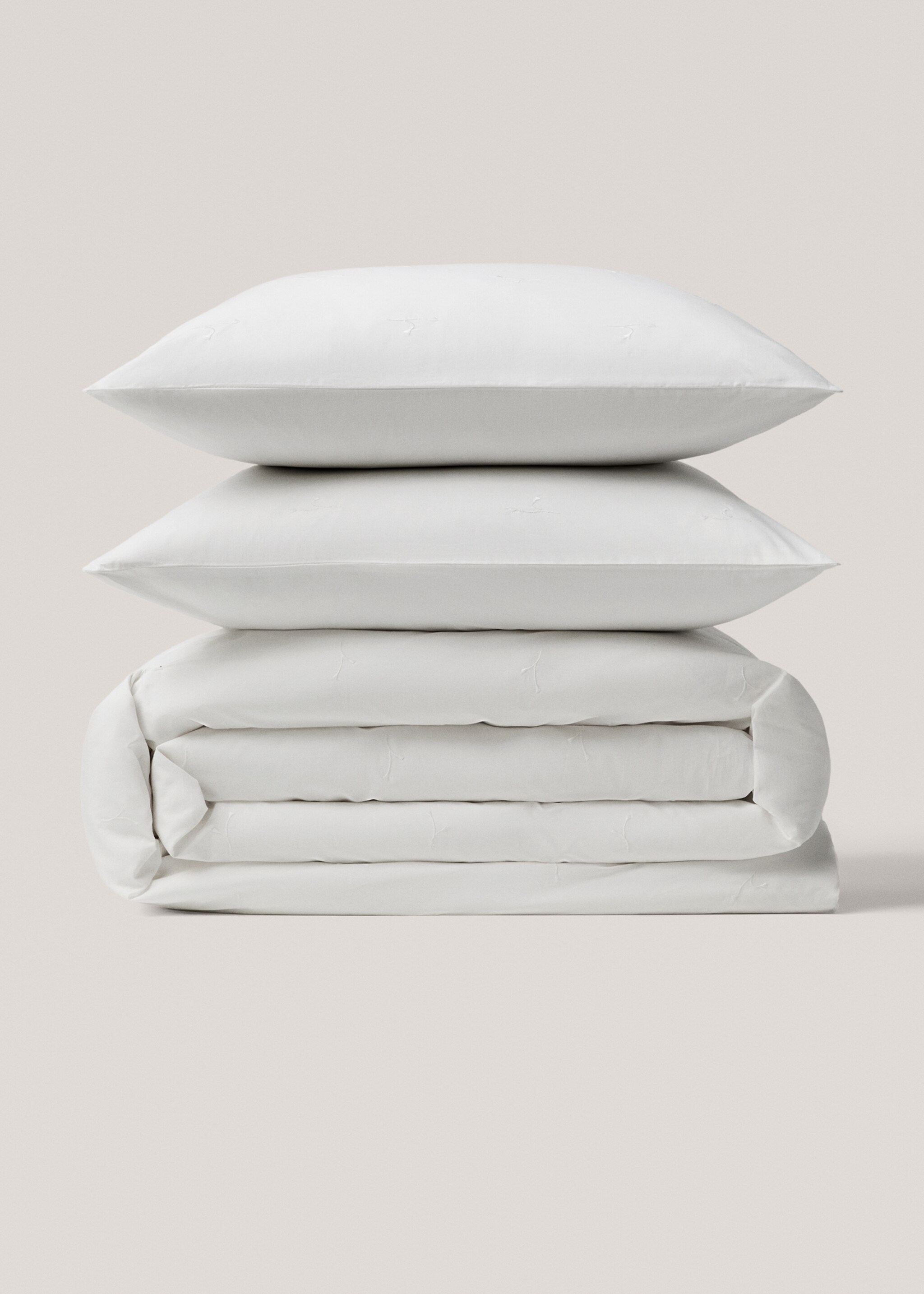 Floral embroidered cotton duvet cover for queen bed - Article without model, White. Ref: 77000624-00.