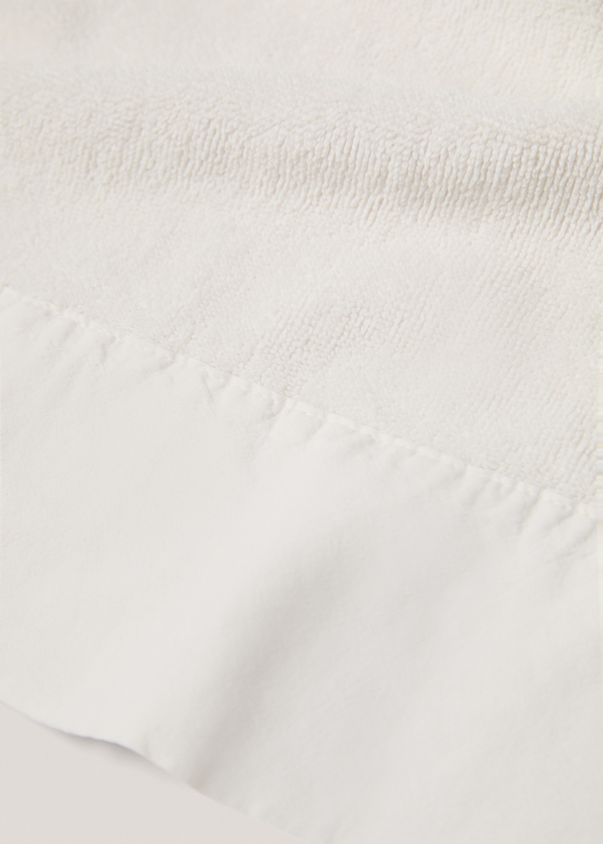 Textured cotton bath towel 90x150cm - Details of the article 1, Sand. Ref: 77000655-00.
