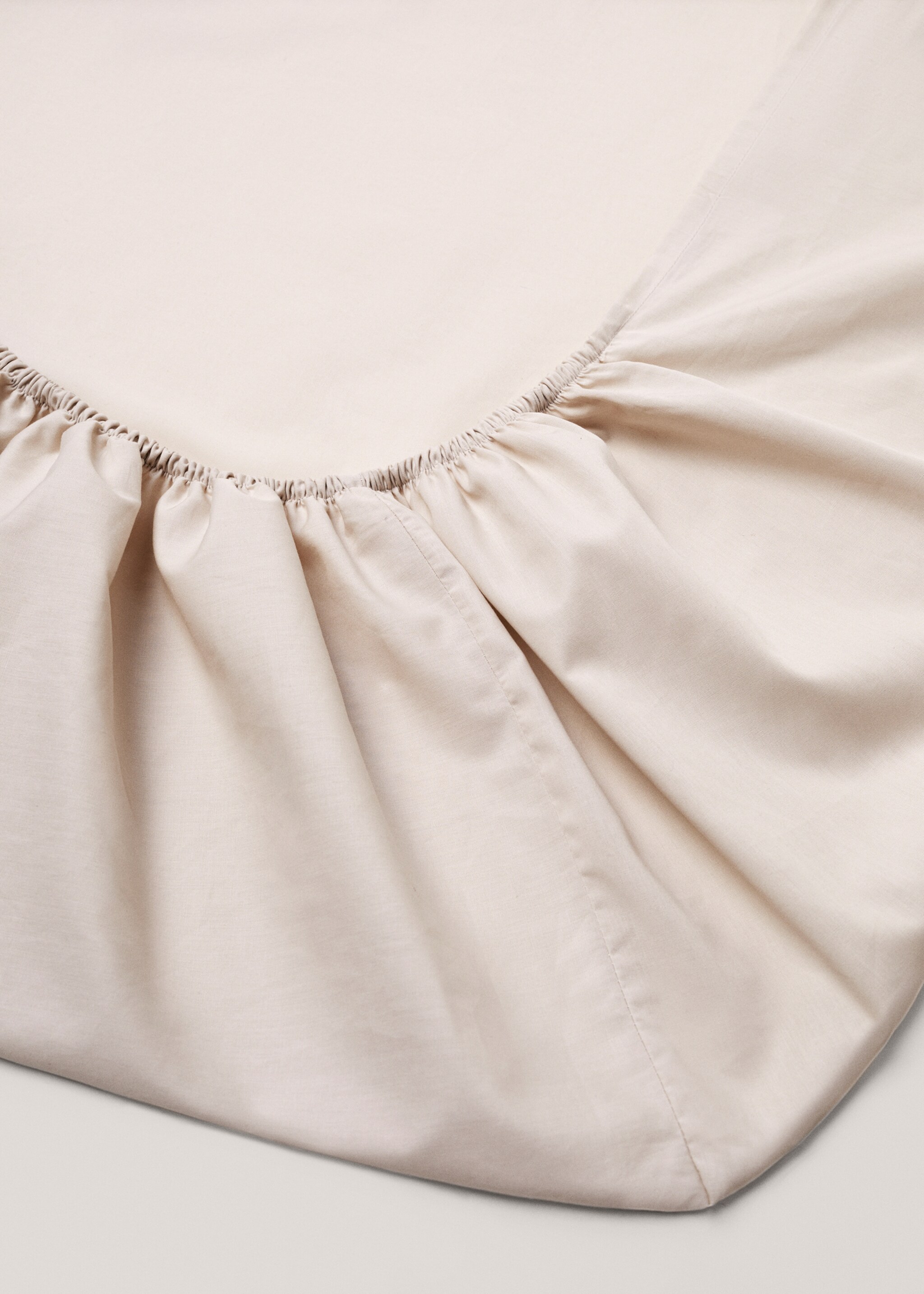 Pamučna plahta s gumom za krevet 180 cm - Detalji artikla 1, Bež. Ref: 77001023-00.