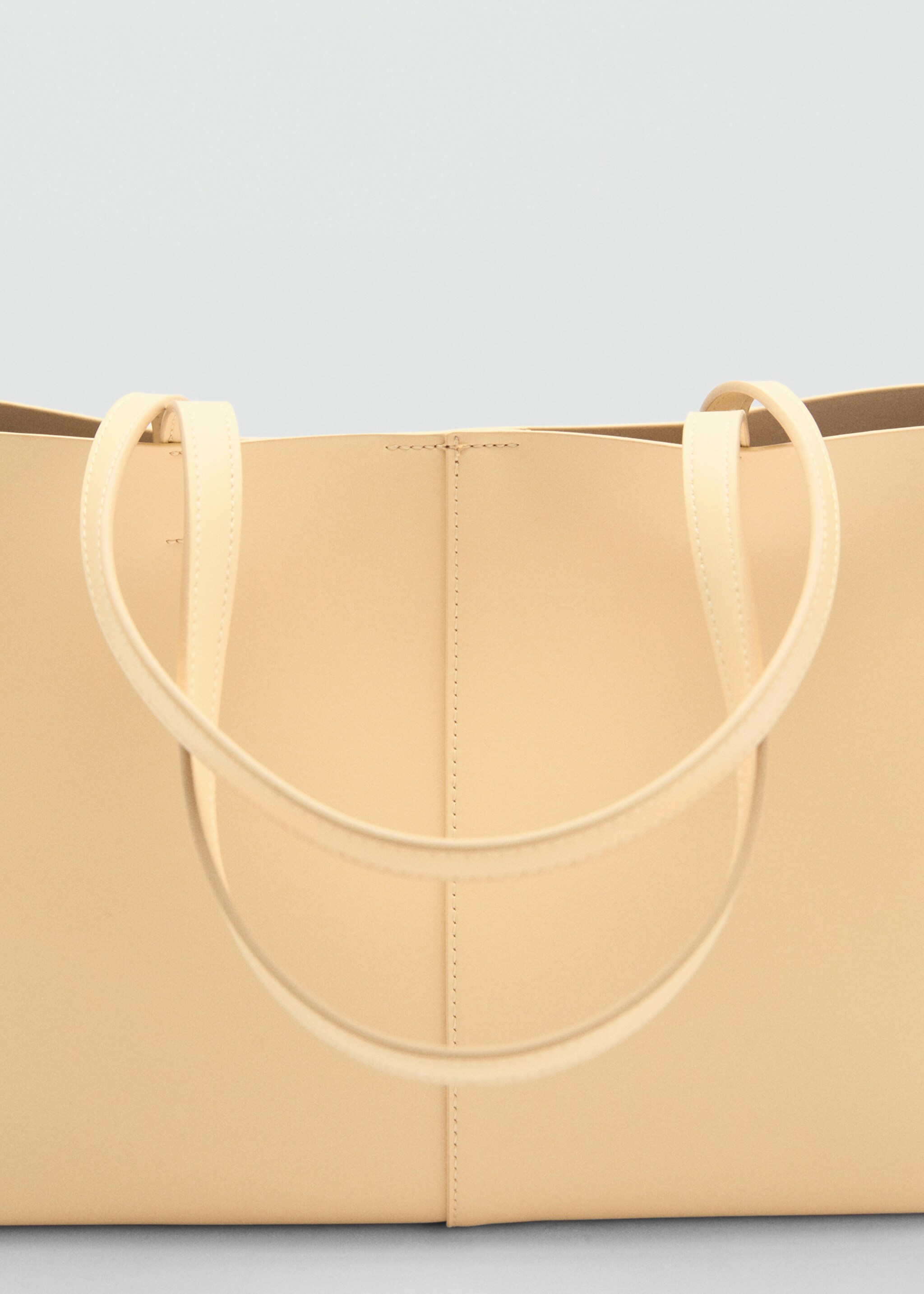 Shopper-Bag mit Ledereffekt - Detail des Artikels 1, Pastellgelb. Ref: 77002009-00.
