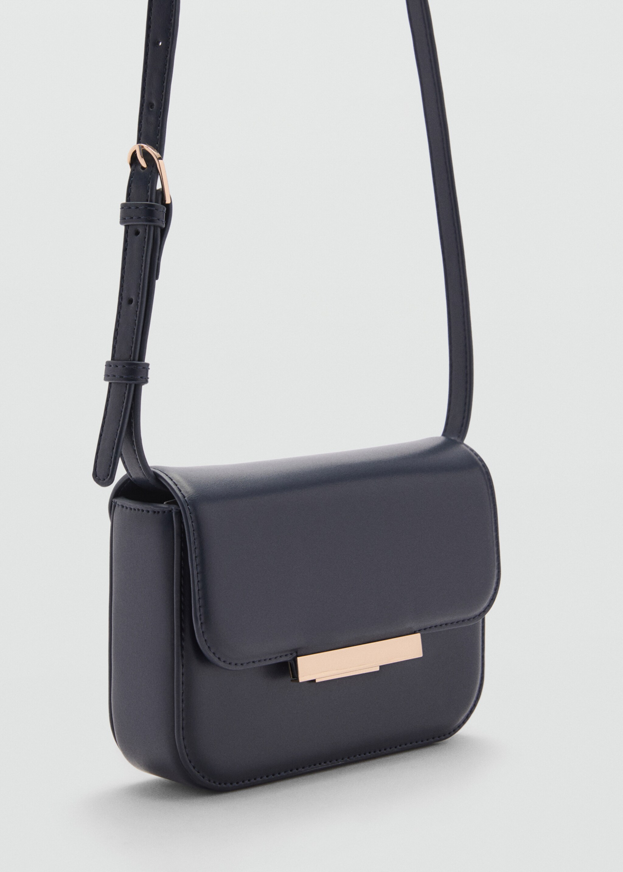 Crossbody bag with flap - Medium plane, Dark Navy. Ref: 77002012-00.