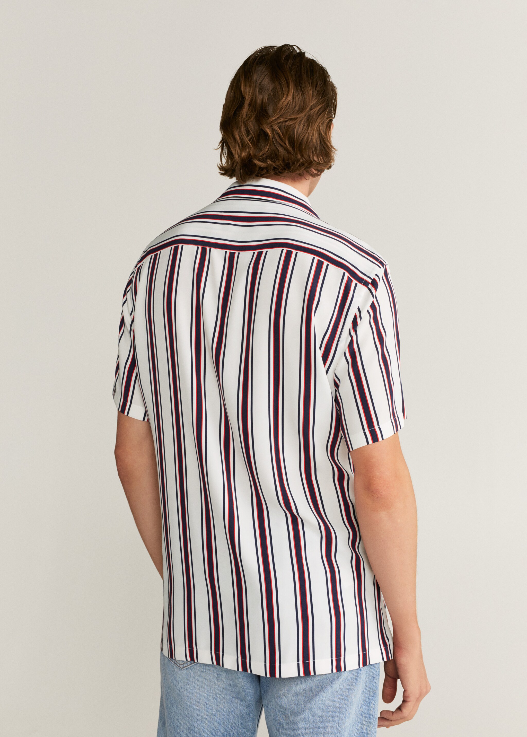 Regular fit flowy shirt - Reverse of the article