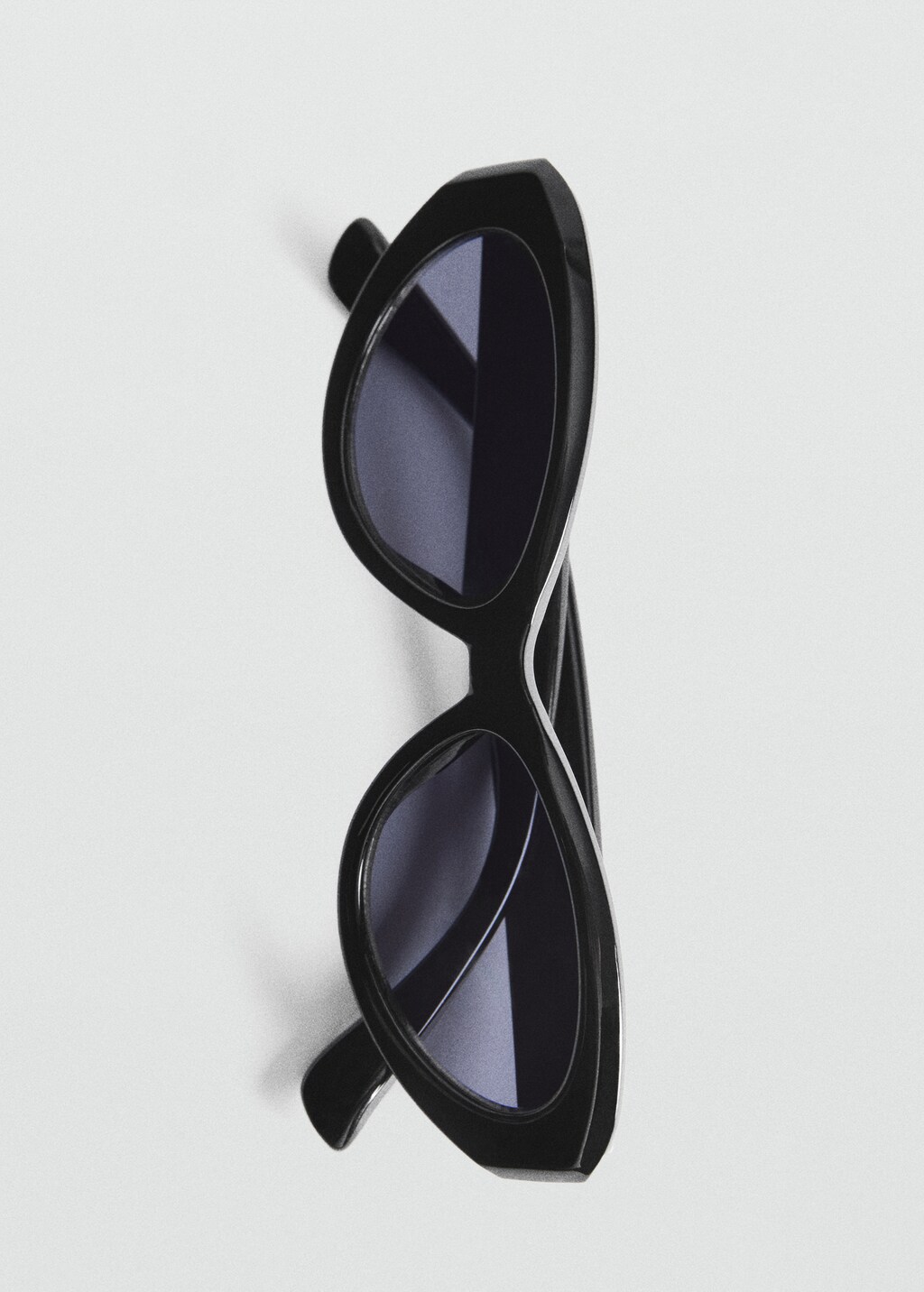Oval-frame sunglasses - Women | MANGO OUTLET USA