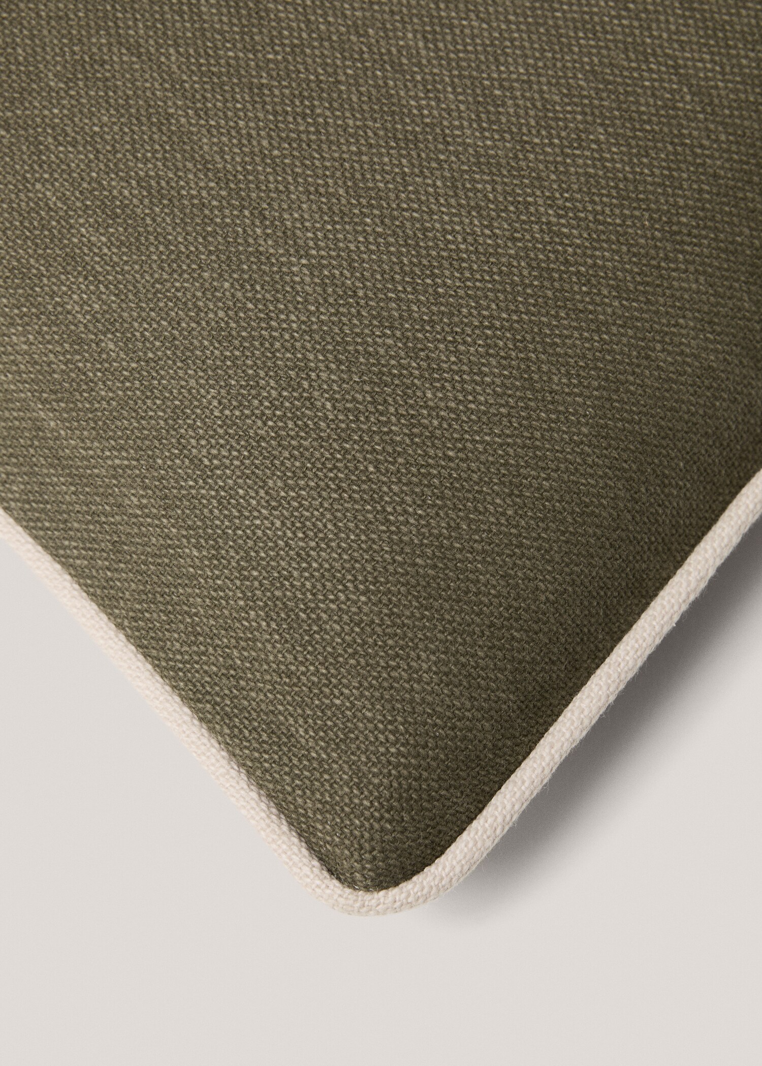 Baumwoll-Kissenbezug mit Borte 45 x 45 cm - Detail des Artikels 3