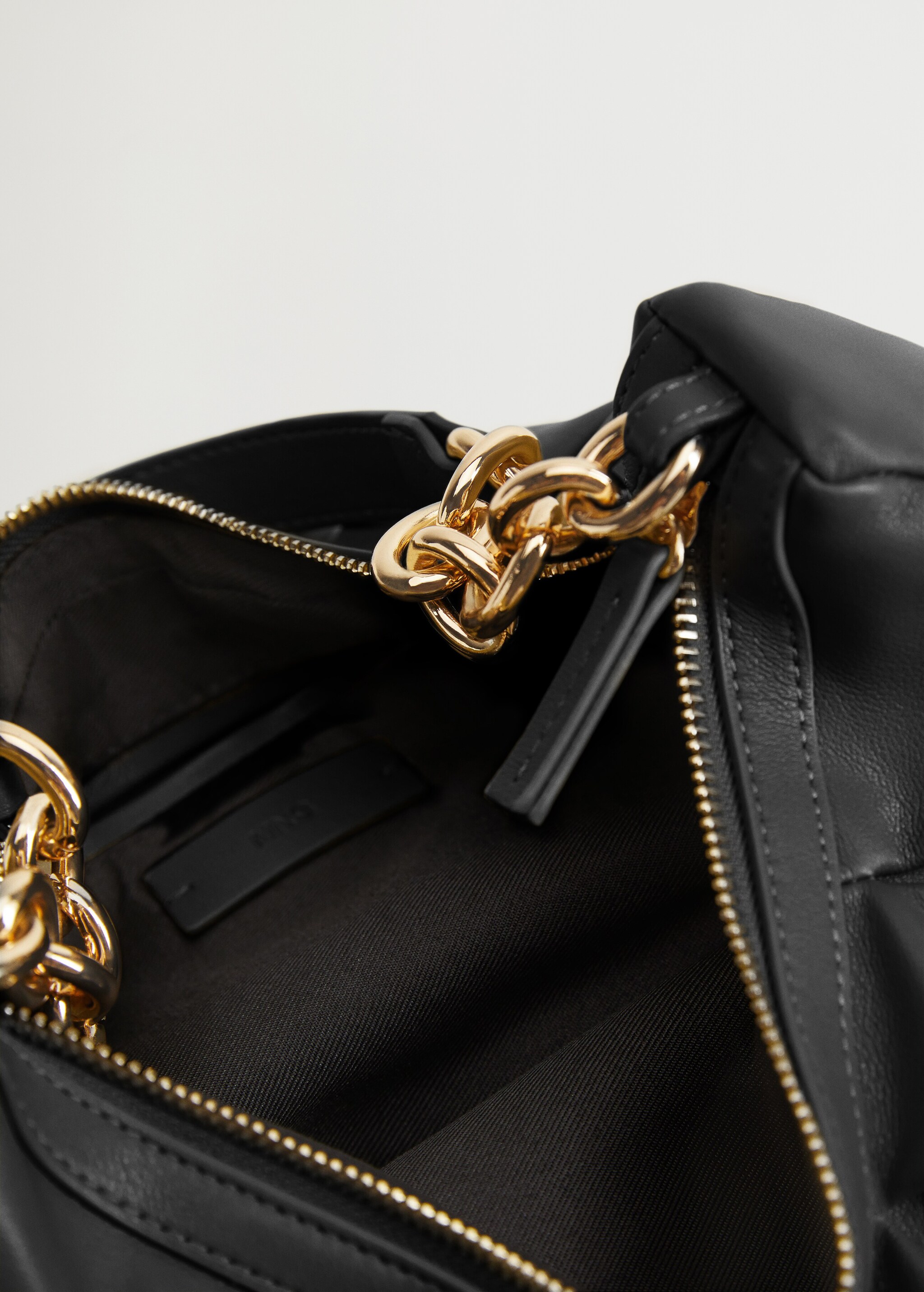 Bolso baguette plisado - Detalle del artículo 2