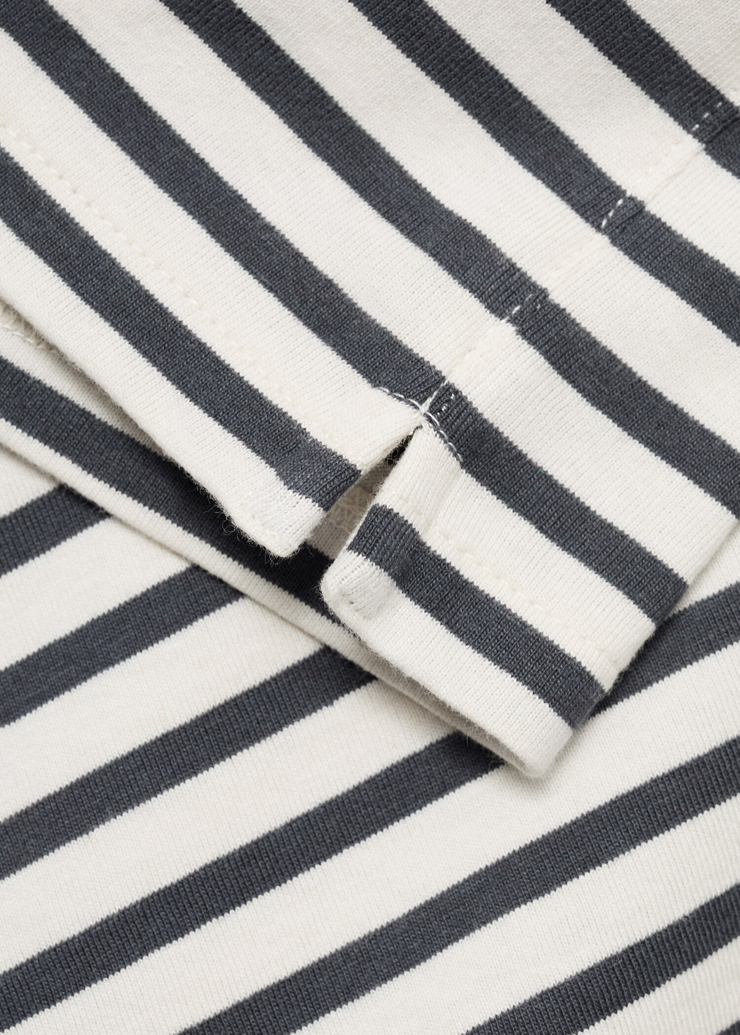 Striped cotton T-shirt - Details of the article 0