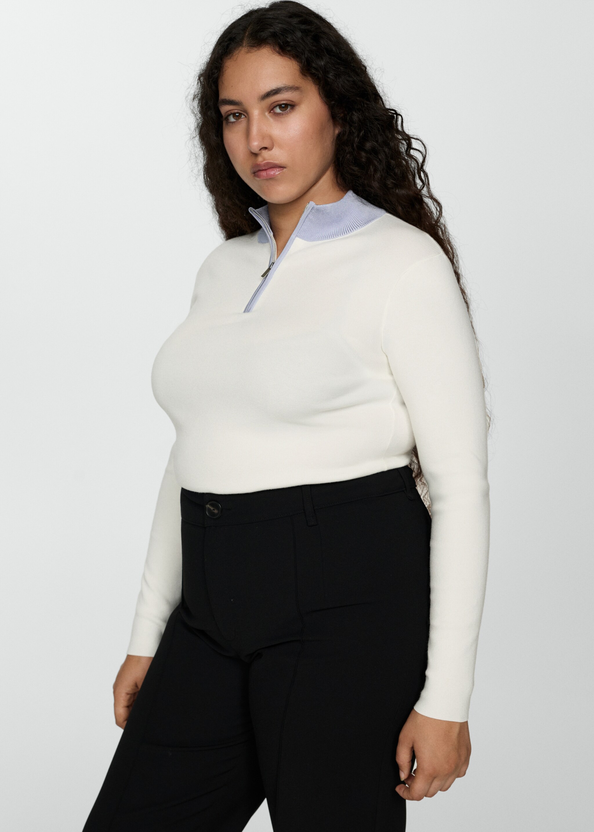 Sweter z półgolfem na zamek - Szczegóły artykułu 5, Kremowy / écru. Ref: 77004016-00.
