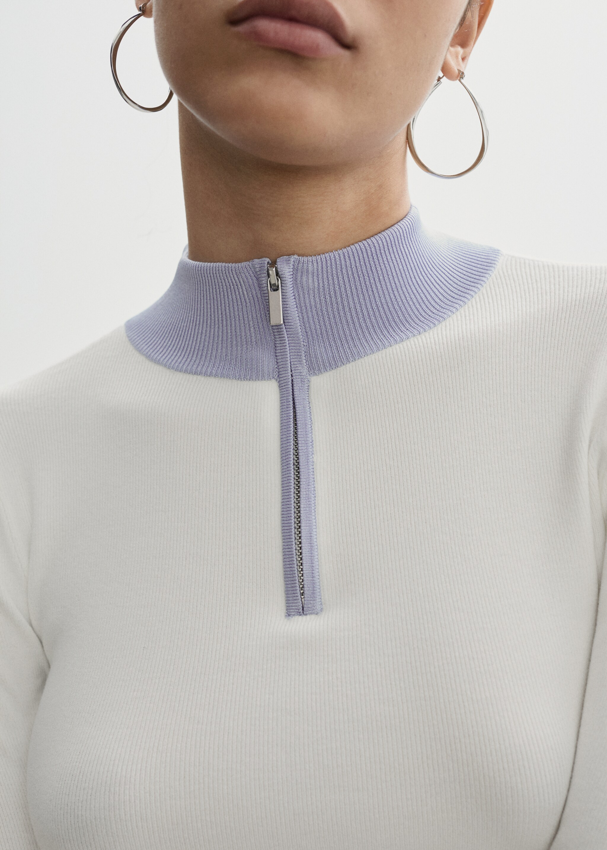 Sweter z półgolfem na zamek - Szczegóły artykułu 6, Kremowy / écru. Ref: 77004016-00.