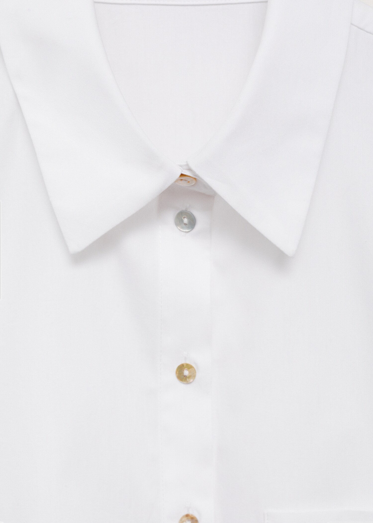 Cropped shirt with pocket - Details of the article 8