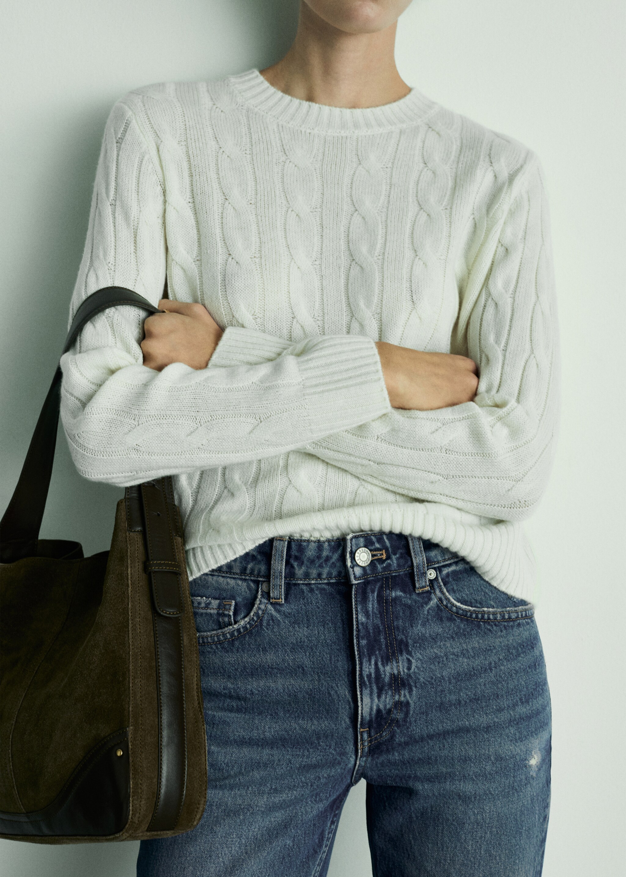 Blanca straight-fit cropped jeans - Details of the article 6, Dark Blue. Ref: 77004034-00.