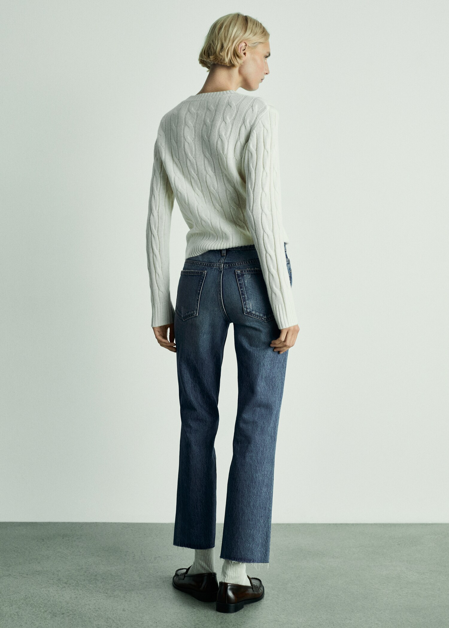 Jean Blanca droit crop - Verso de l’article