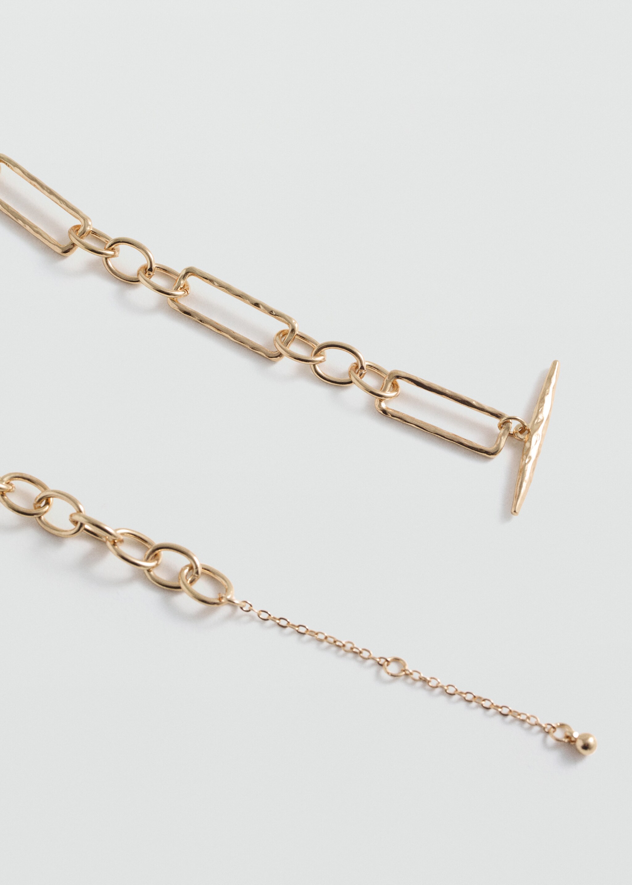 Collier anneaux irréguliers - Plan moyen, Or. Ref: 77004066-00.