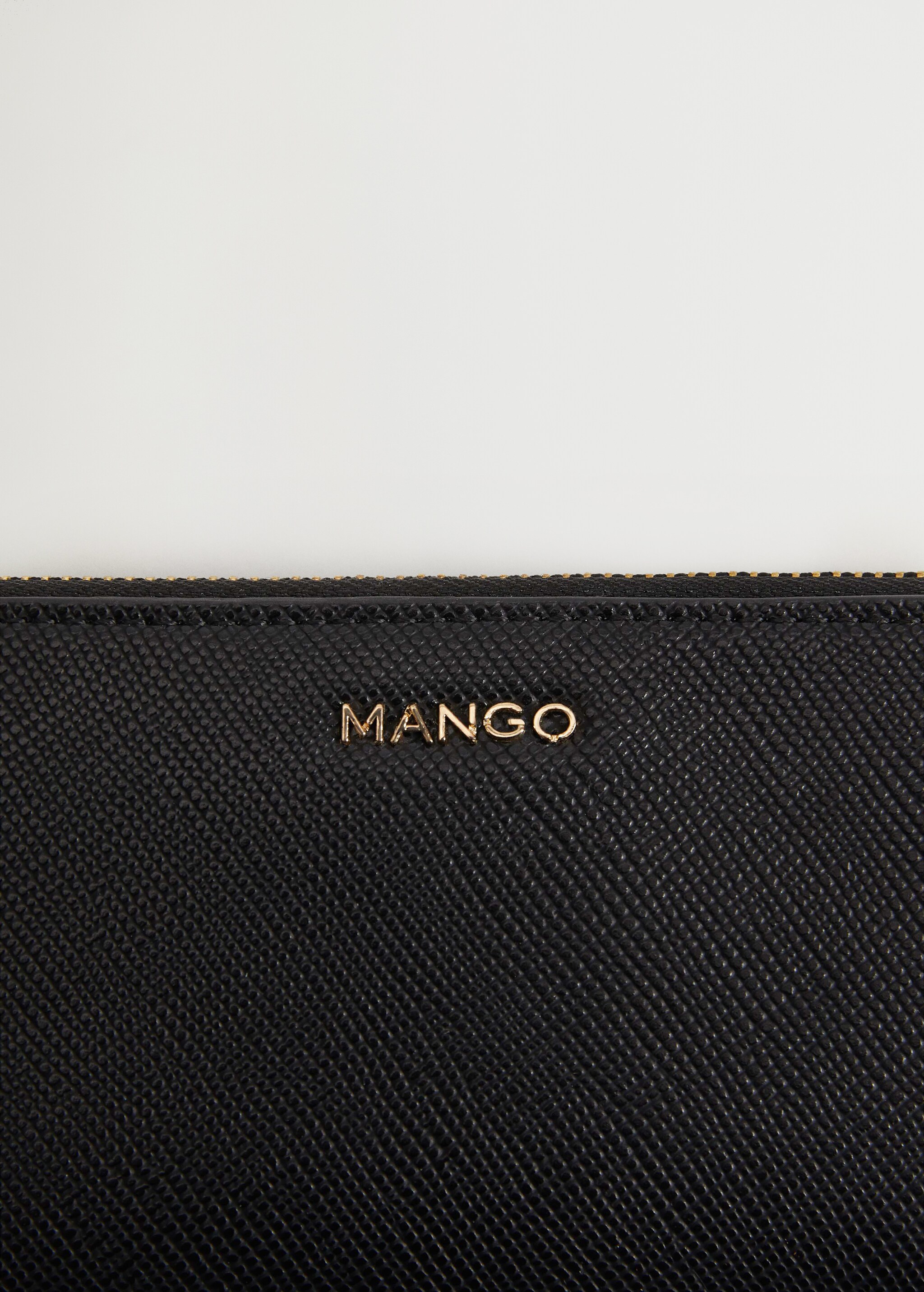 Zip saffiano-effect wallet - Details of the article 2
