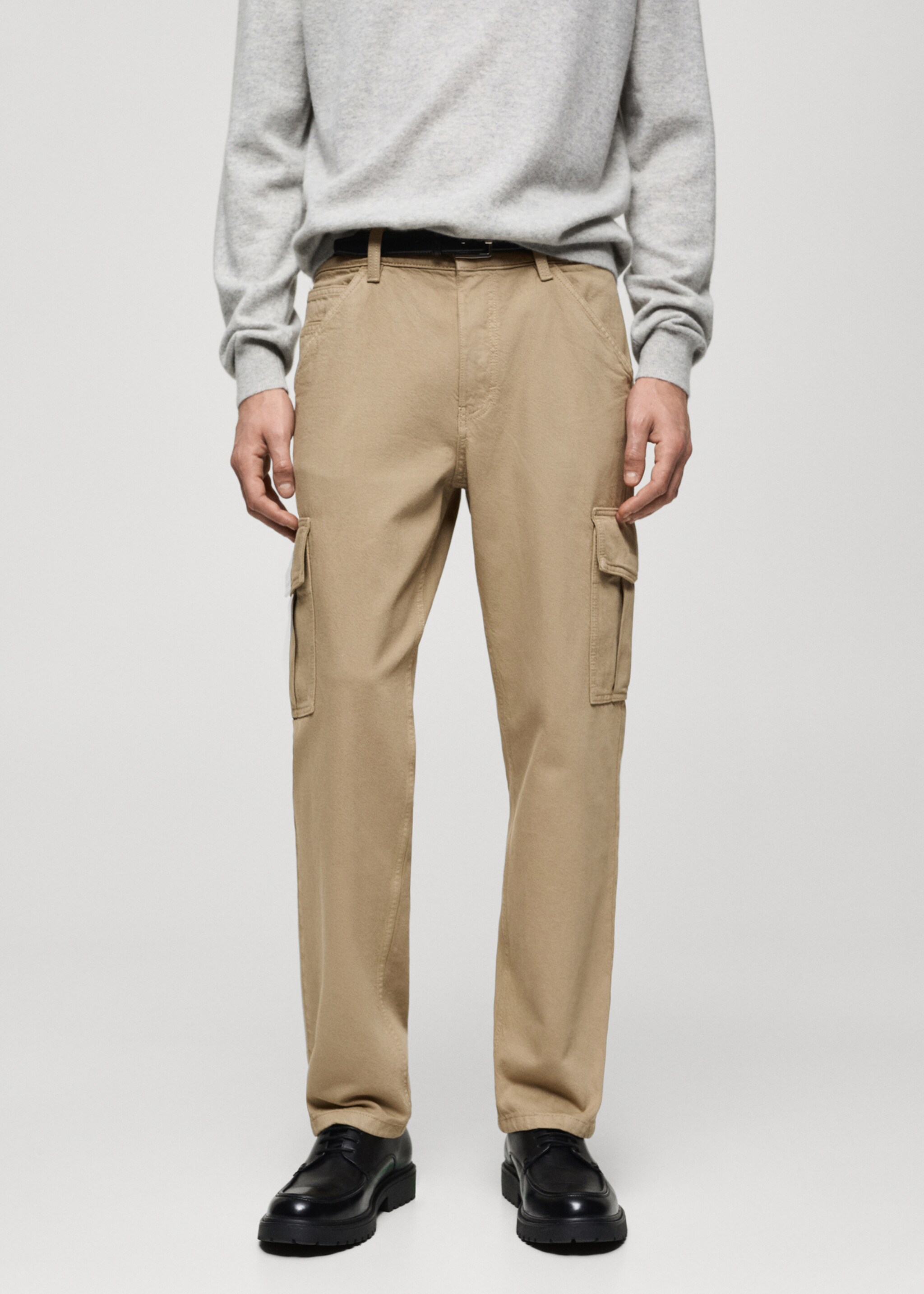 Straight-fit cargo jeans - Medium plane, Khaki. Ref: 77004446-00.