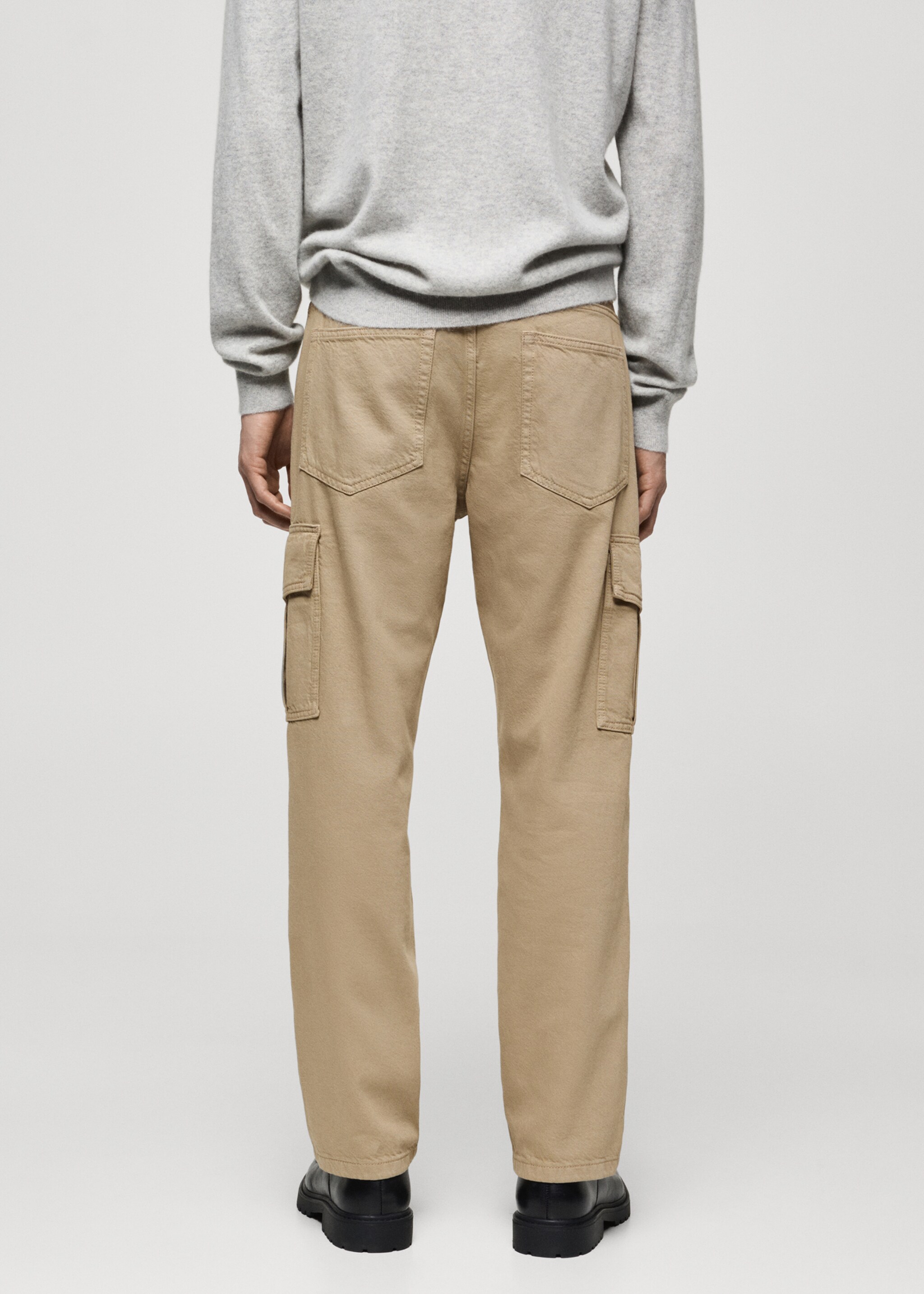 Straight-fit cargo jeans - Reverse of the article, Khaki. Ref: 77004446-00.