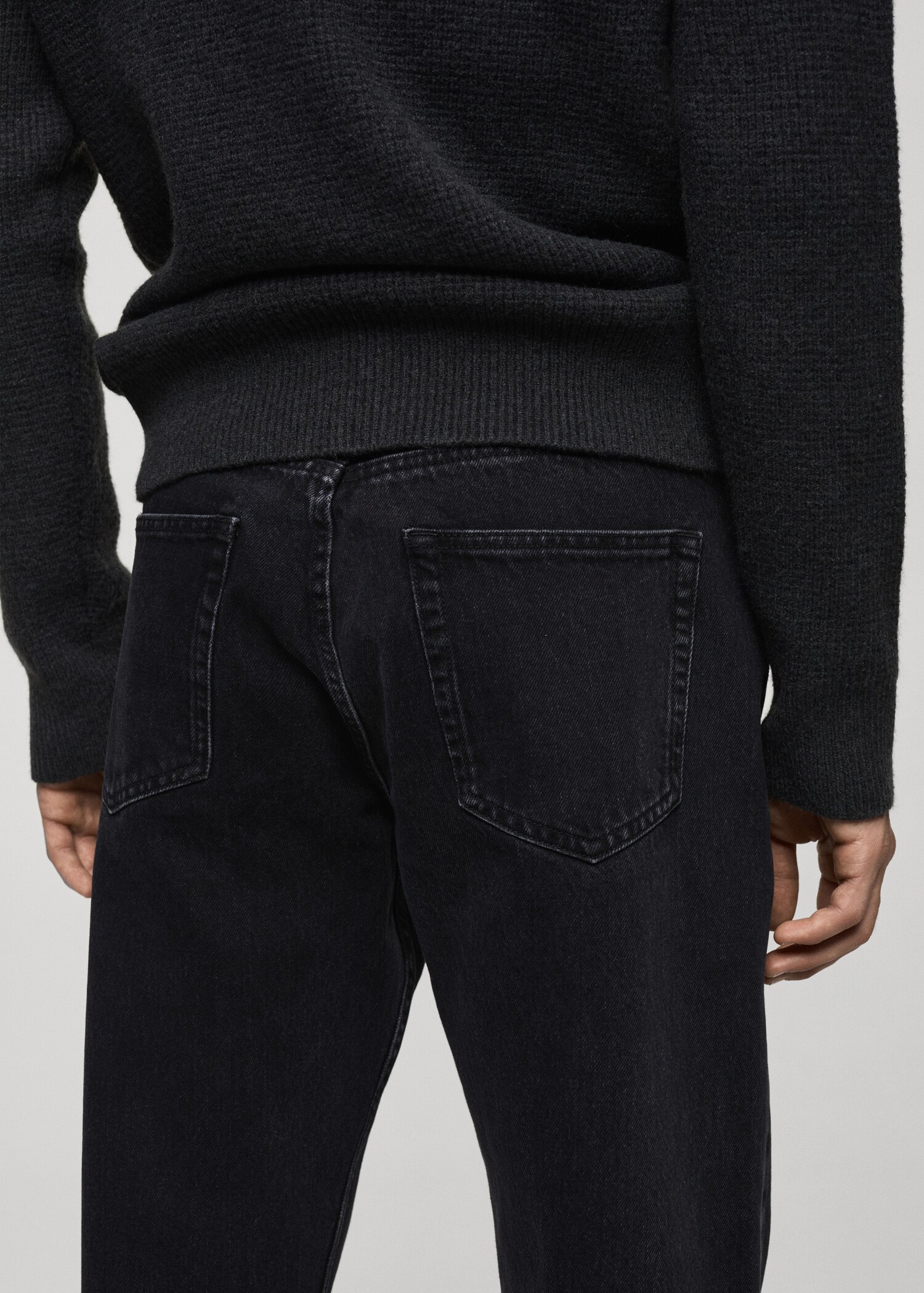 Regular Fit-Jeans Bob in Schwarz - Detail des Artikels 6